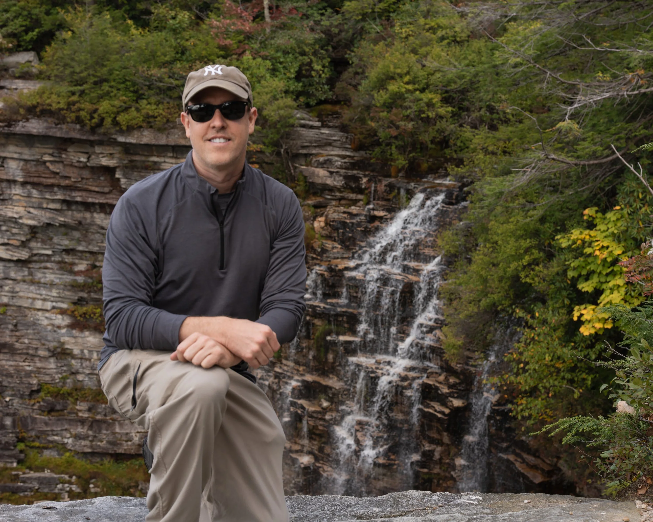 Mac at Verkeerderkill Falls.JPG