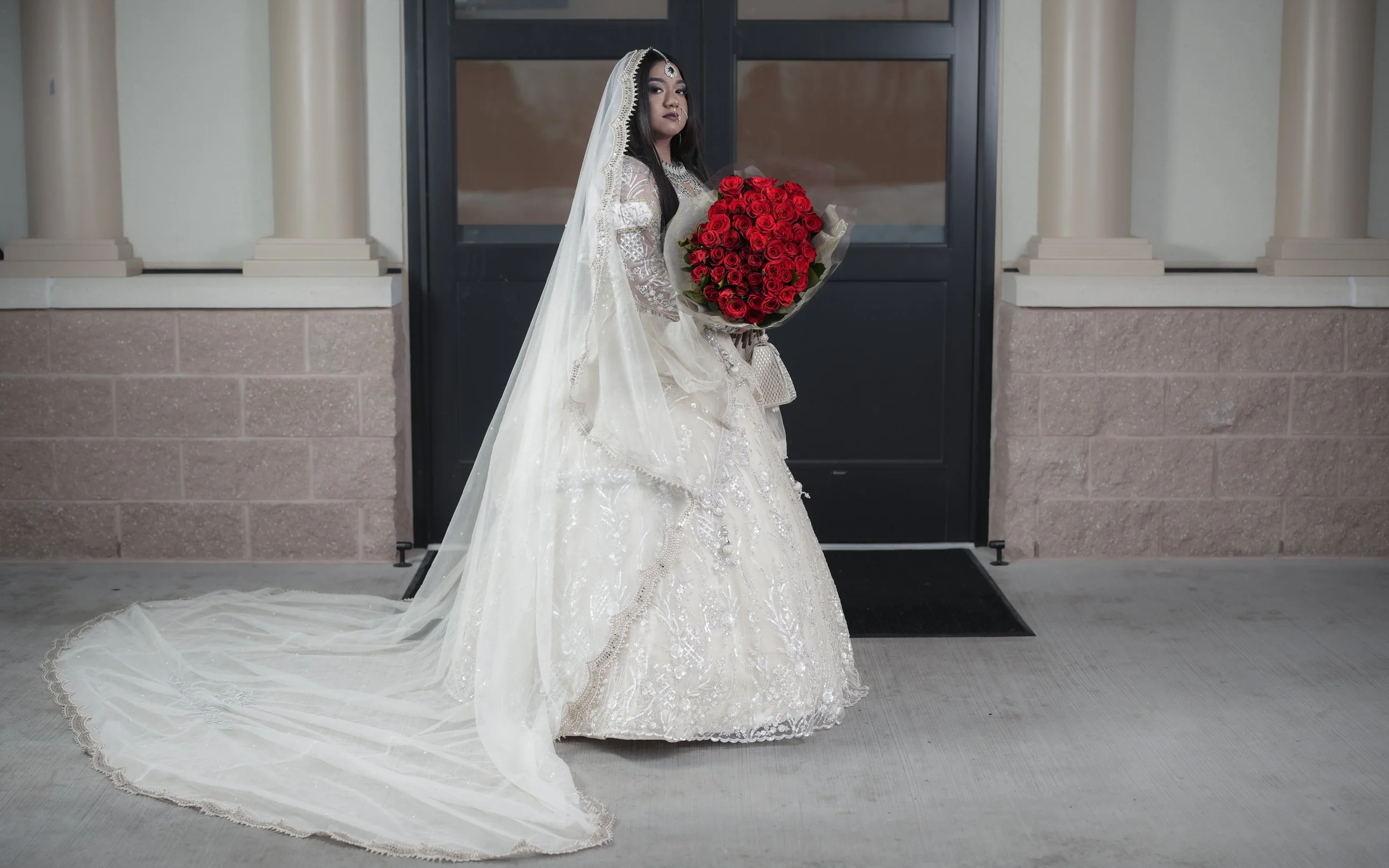 nikkah bride outside b&w.jpg