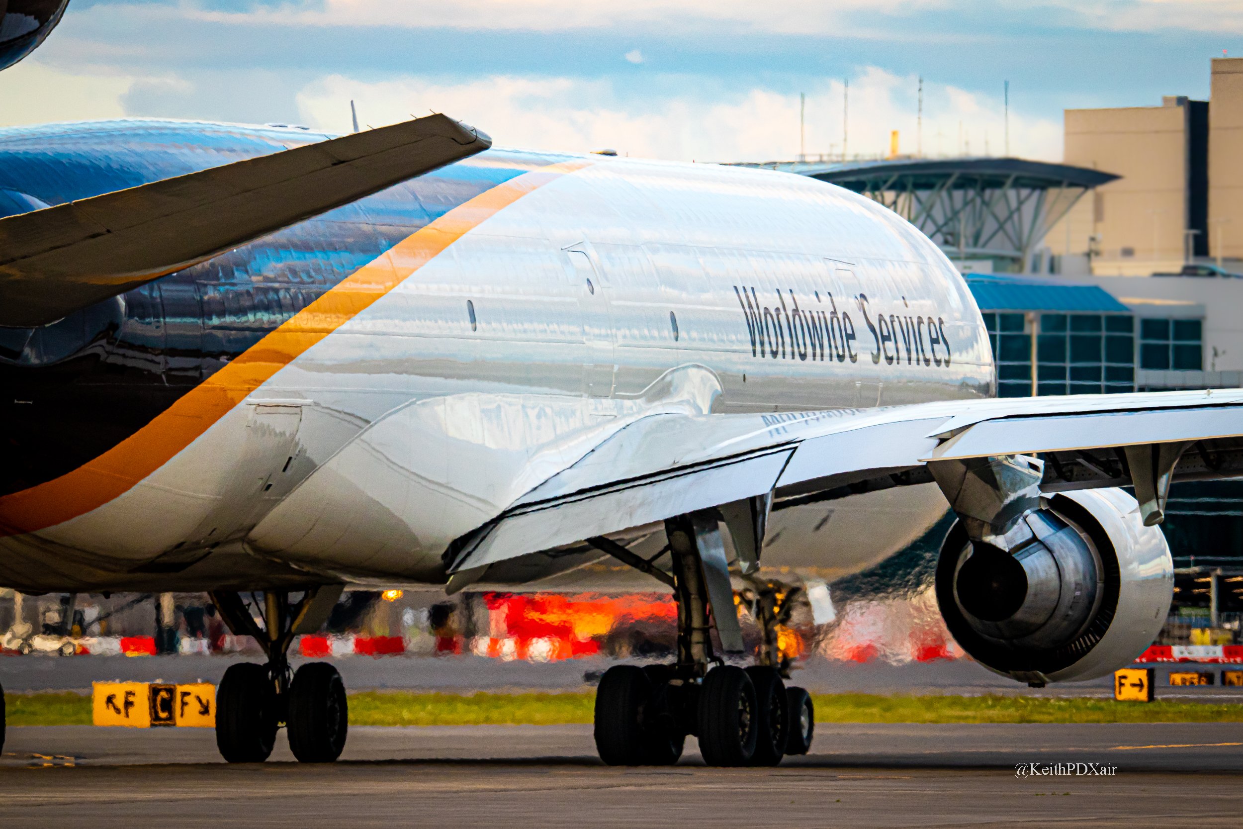 8445 UPS N271UP MD-11F Departing PDX for ONT 5/16/2022