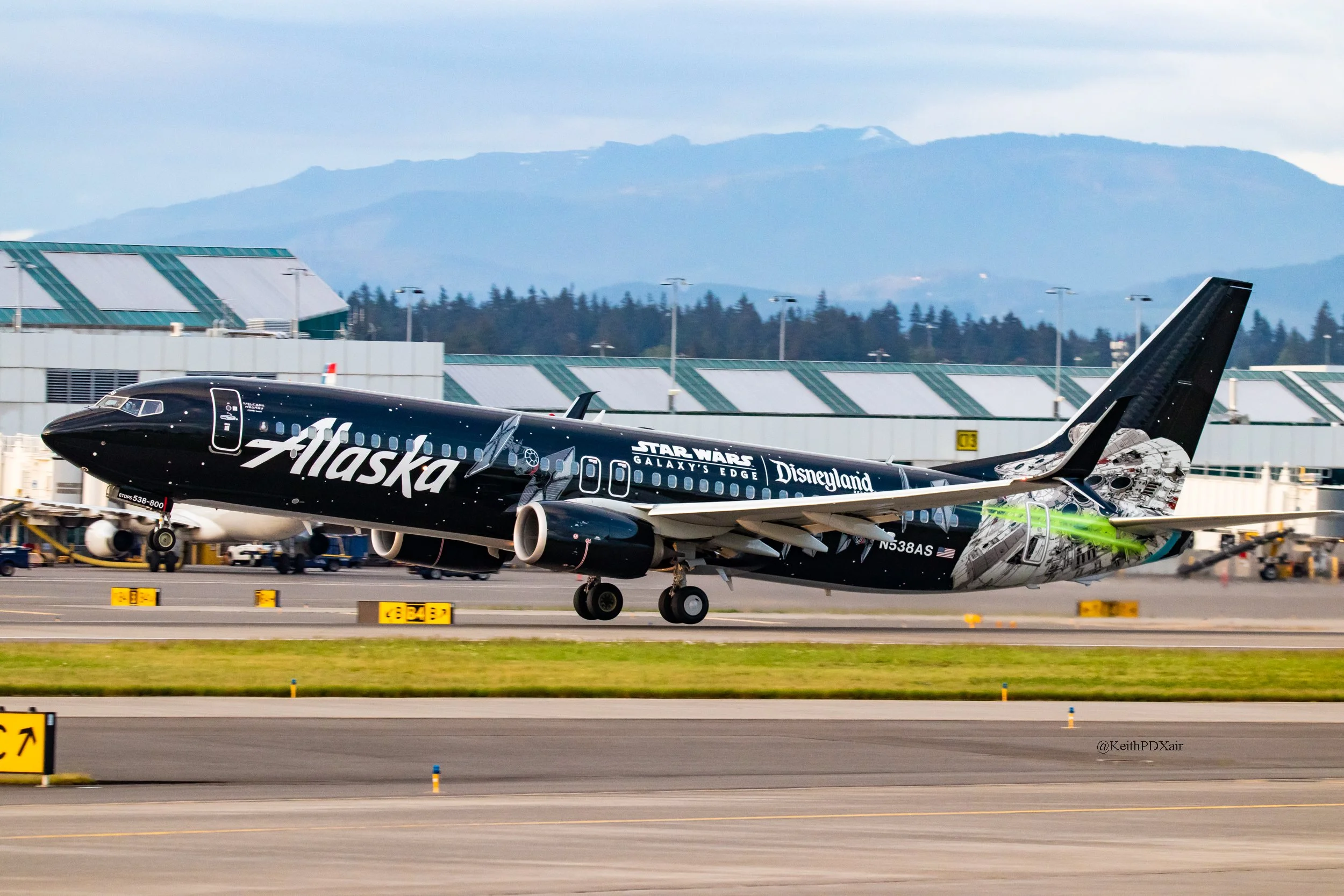 8520 Alaska Airlines 737-800 N538AS "Galaxy's Edge" 5/16/2022