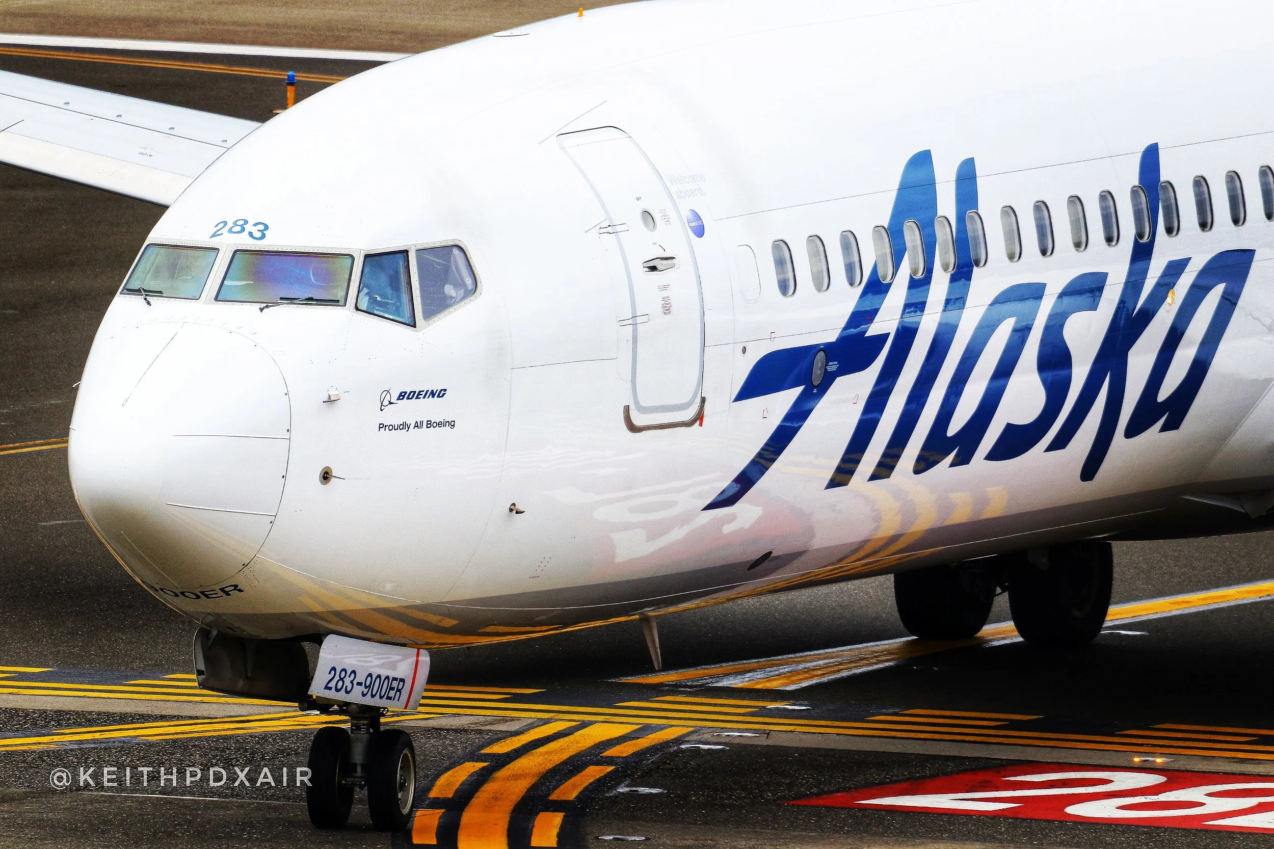 0830 Alaska Airlines 737-900ER B739 N283AK PDX 3/14/2022