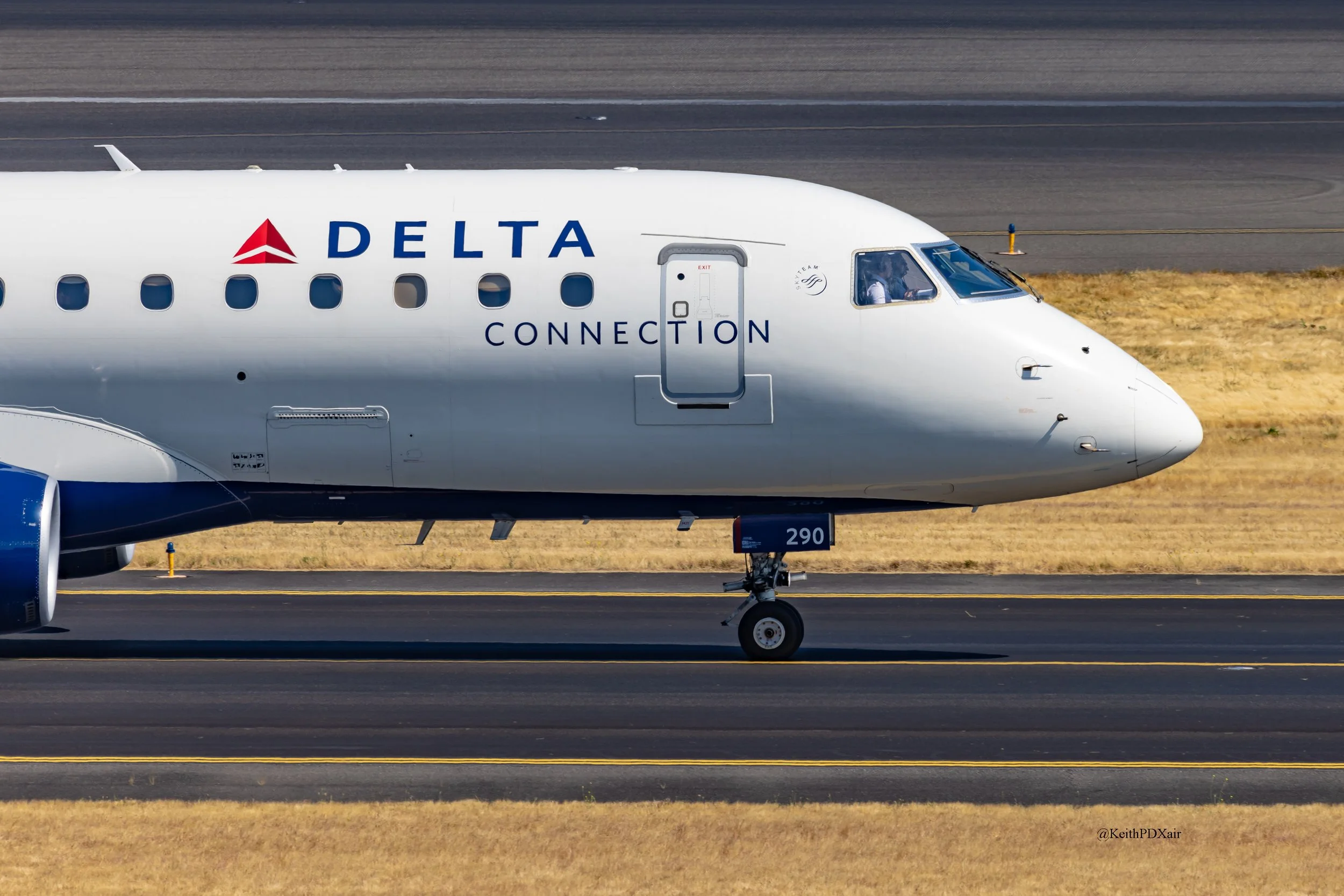 8055 Skywest Delta Connection E175 N290SY PDX 8/31/2022