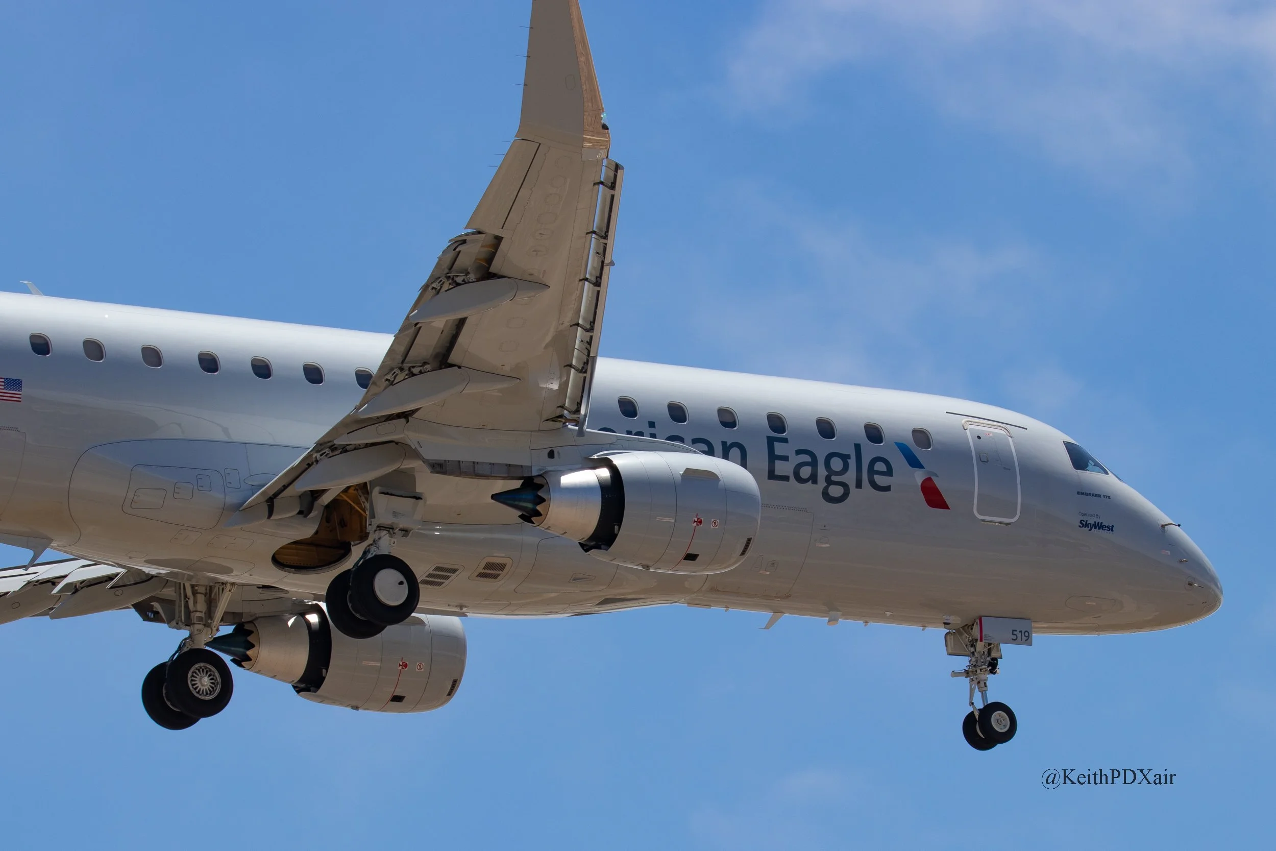 0626 Skywest American Eagle E175 N519SY LAX 7/9/2022