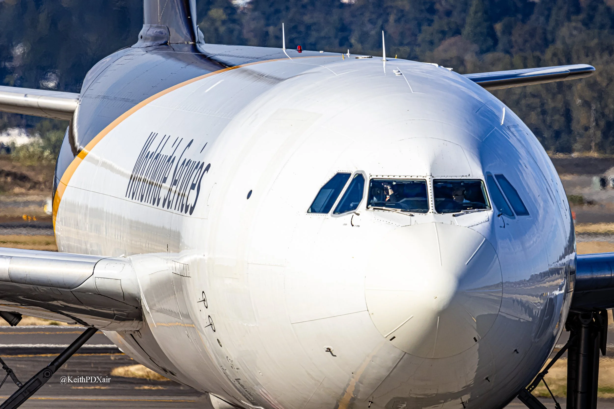4432 N158UP A300F Arriving to PDX from ONT 10/27/2022
