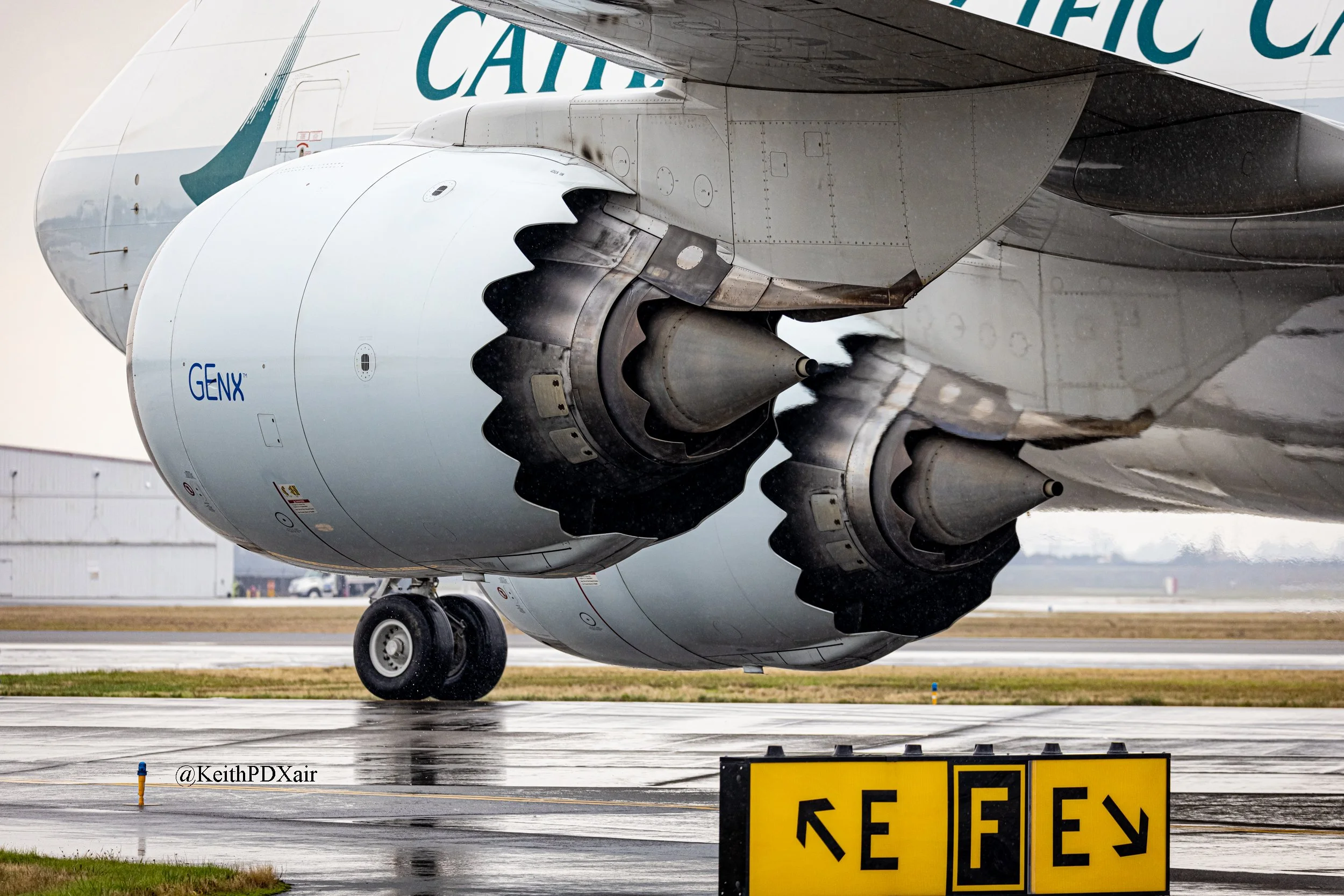 5048 Cathay Pacific B747-8 B-LJI arriving LAX-PDX 11/3/2022 