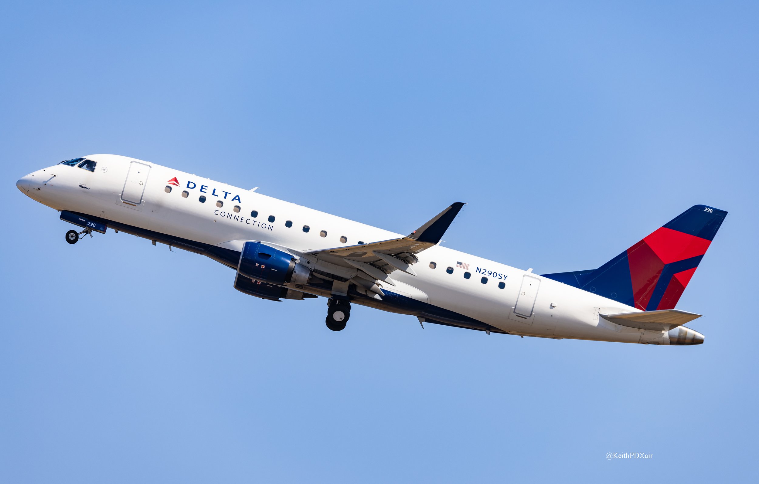 8130 Skywest Delta Connection E175 N290SY PDX 8/31/2022