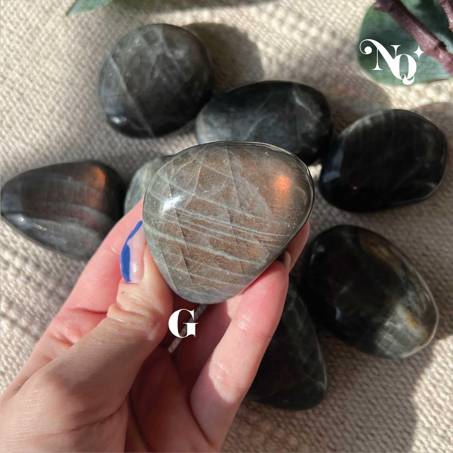 Labradorite palm stone, labradorite palmstone, sunset labradorite, labradorite uk, labradorite polished