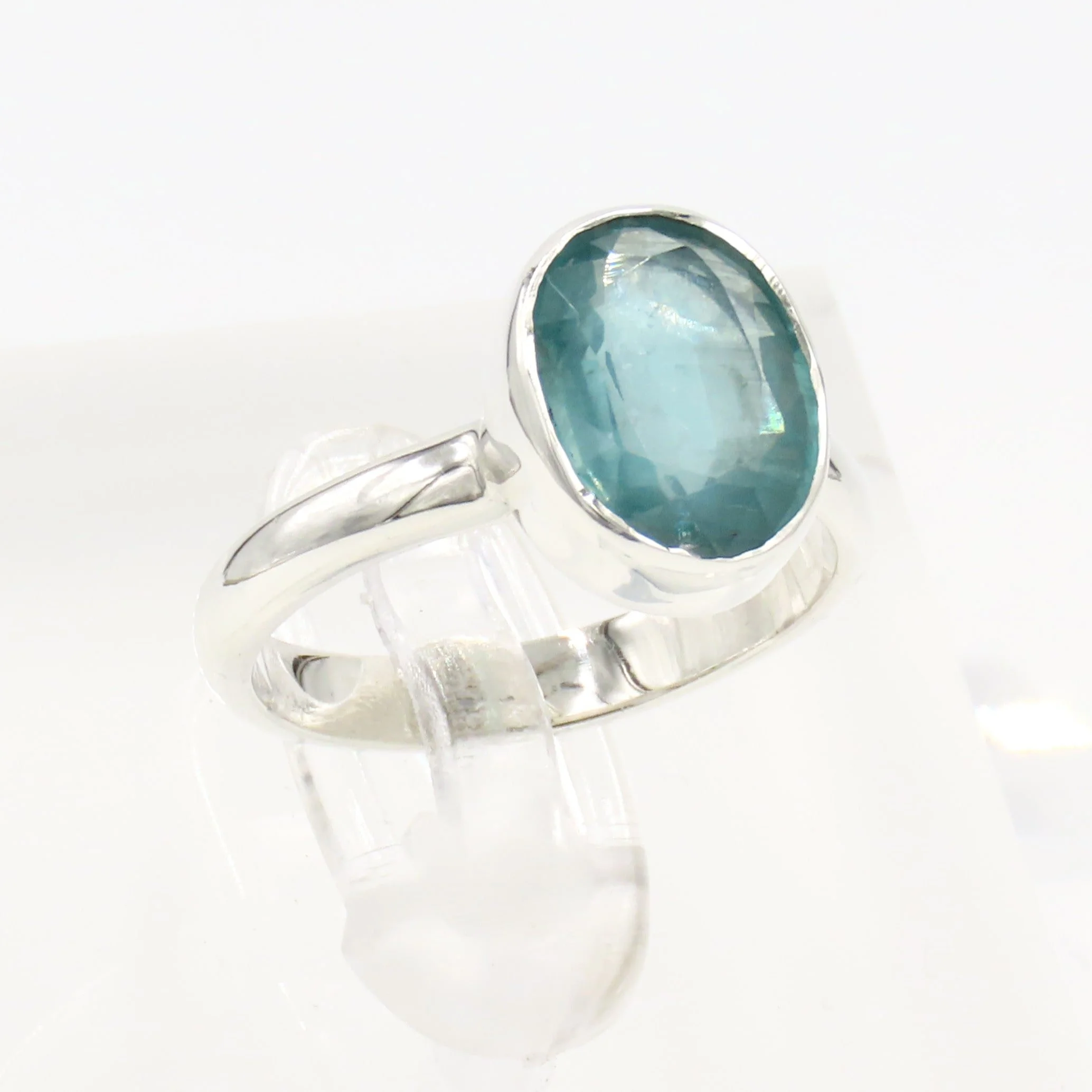 Green kyanite Crystal Ring 925 Sterling Silver
