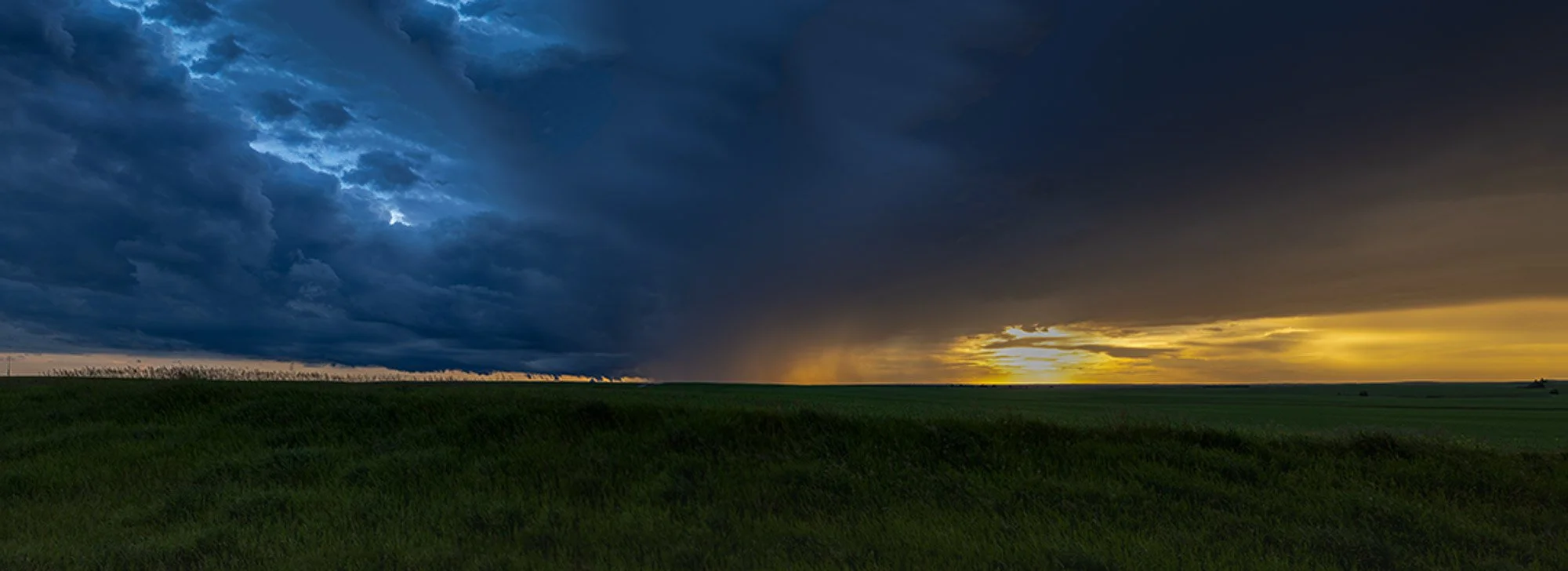 Storm_Prairie_Pano.jpg