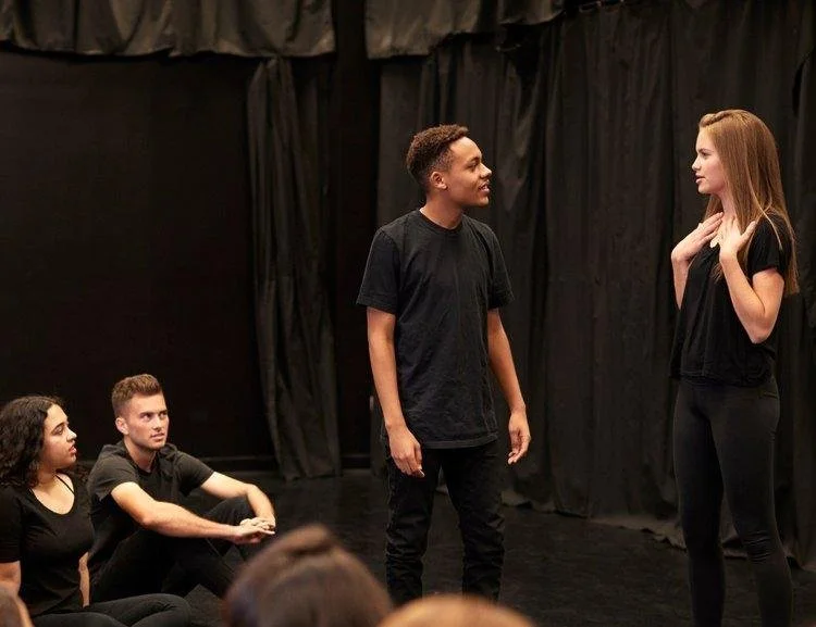 performers_on_stage.jpeg