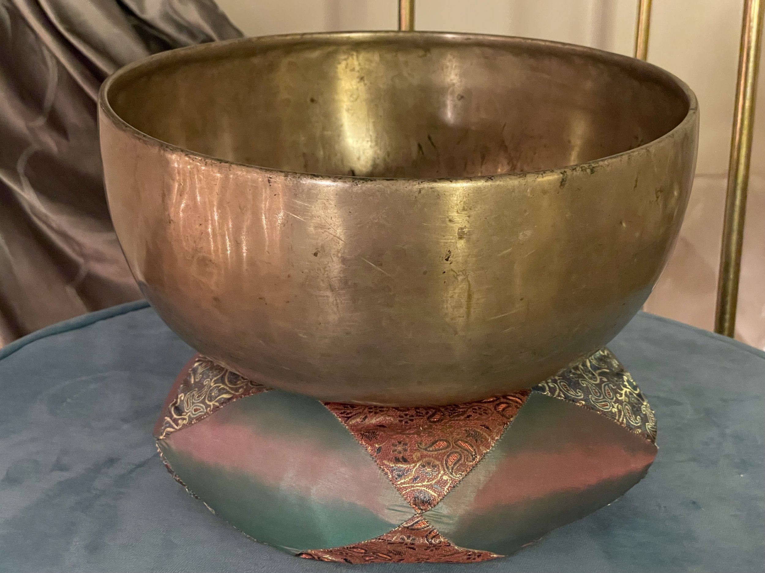 Sunday Wellness: Sound Bath with Iris McCray - The Breath That Breathes You