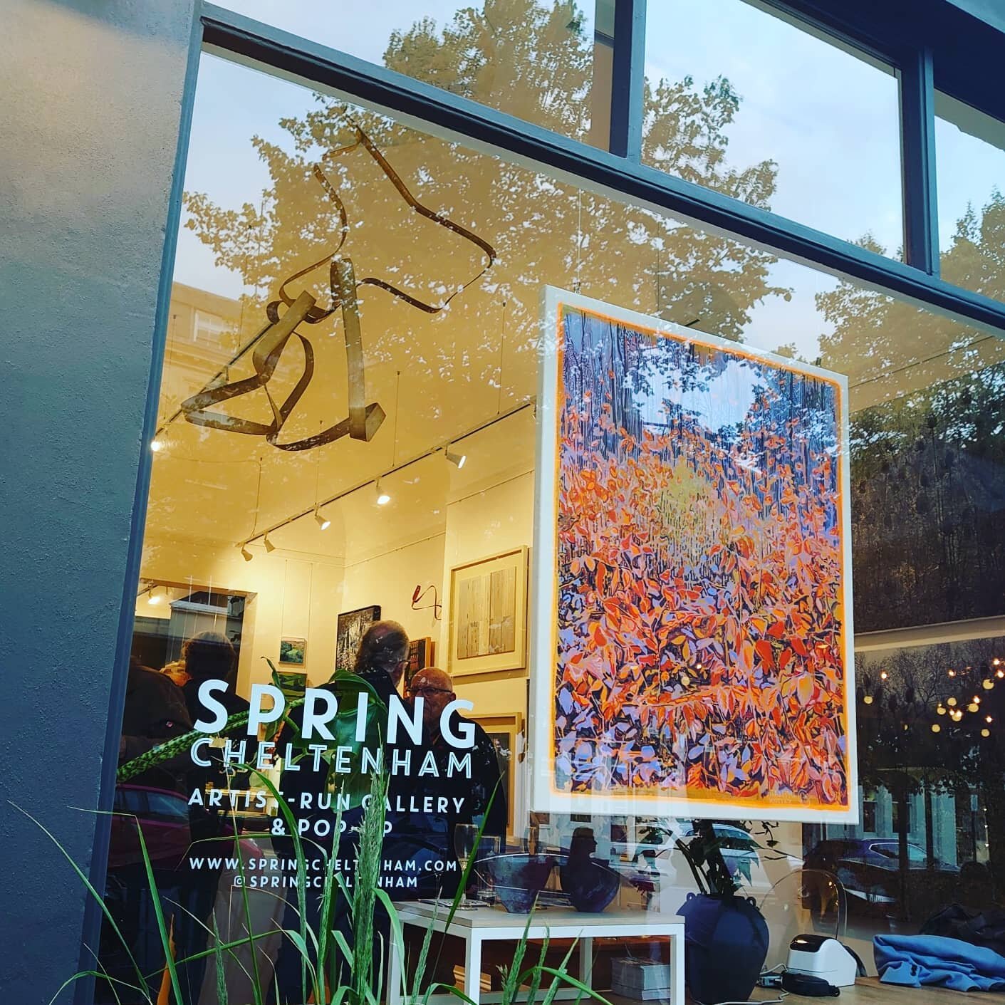 Thrilled to be showing my work at @springcheltenham for their opening show!! Last night's private view was lots of fun... Check out all of the amazing artwork on display till 24th September - exciting times! 🍾 

#springcheltenham #artgallery #chelte