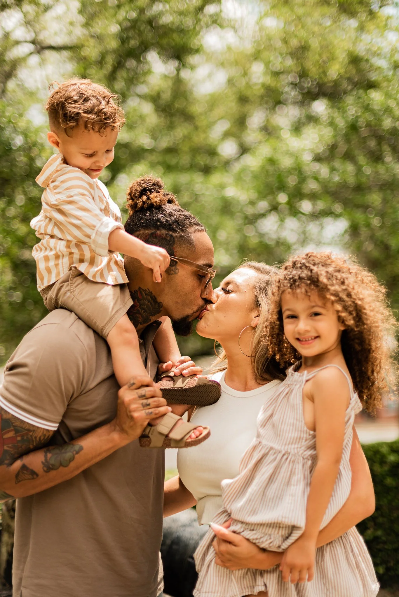 Downtown Pensacola Family Session