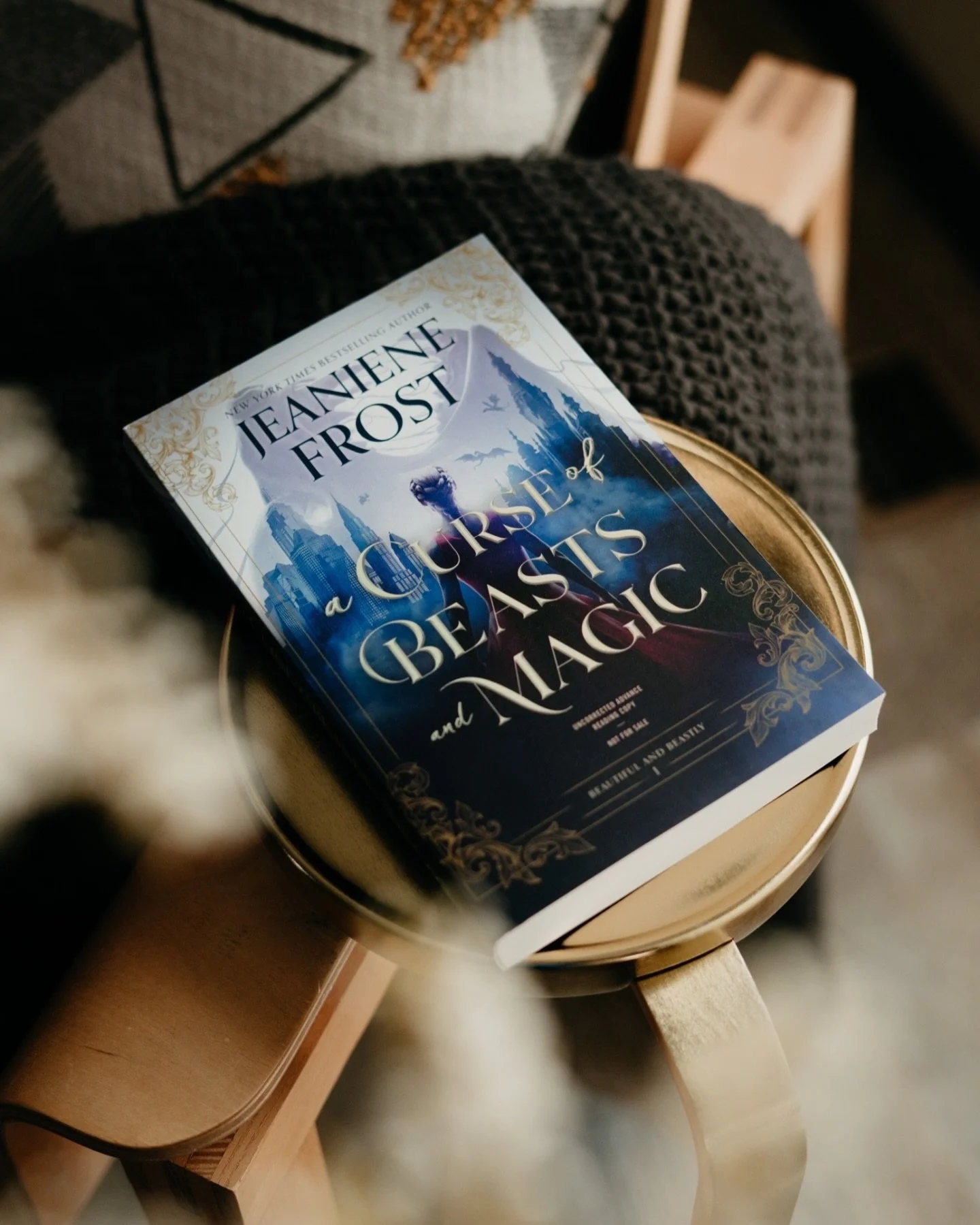 What Disney gal (princess, mermaid, beast...) was your favorite? 👑
⠀⠀⠀⠀⠀⠀⠀⠀⠀
I just got this book mail of a stunning retelling of Beauty and the Beast - but this time, Beauty IS the Beast 🖤
⠀⠀⠀⠀⠀⠀⠀⠀⠀
I&rsquo;m such a sucker for a good retelling, an