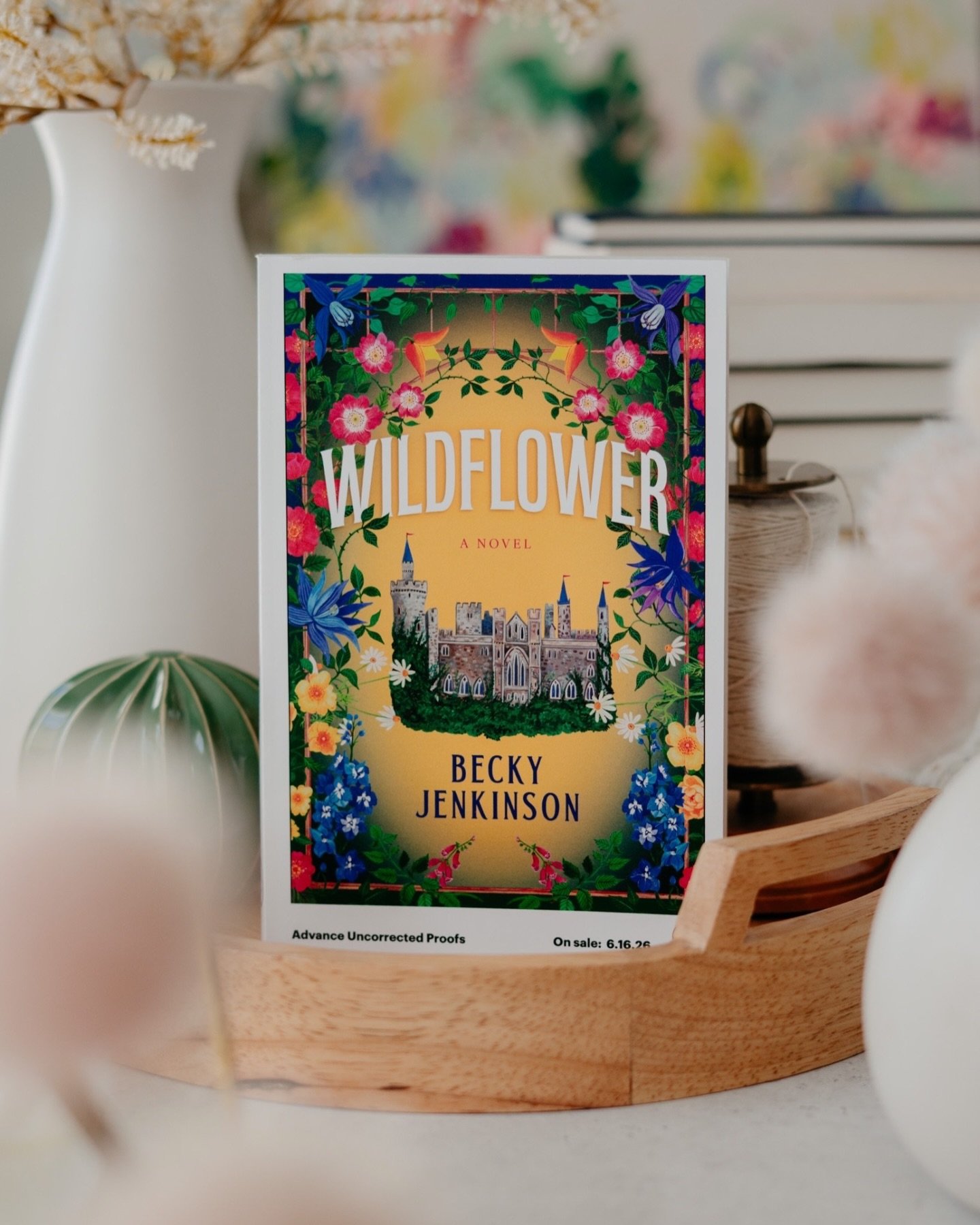 Who&rsquo;s ready for Spring?! 🌷🌻🪻 
⠀⠀⠀⠀⠀⠀⠀⠀⠀
We&rsquo;re crawling out record snowfall today after Elsa hit us hard over the weekend. So I can&rsquo;t thank @delreybooks and @bybeckyjenkinson for this flowery arc of Wildflower. I&rsquo;m very exci