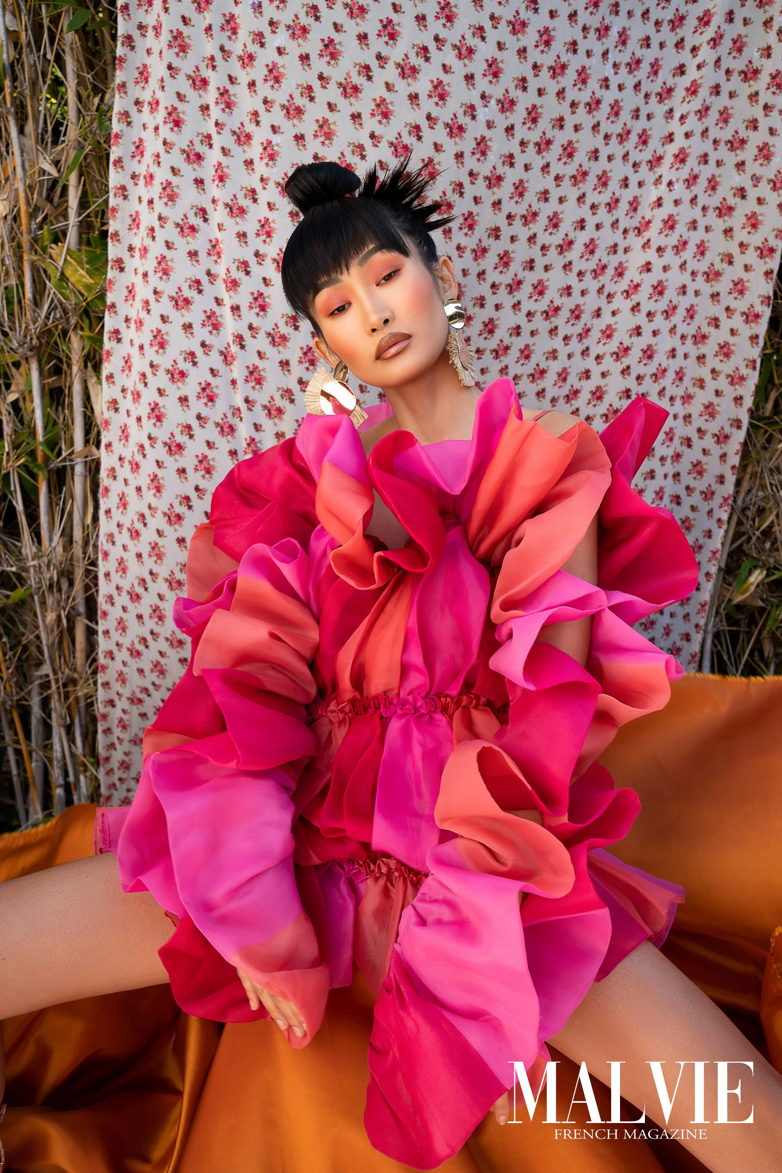 Shape and Color Fashion Editorial MALVIE French Magazine www.MALVIEmag.com (10 of 16).jpg