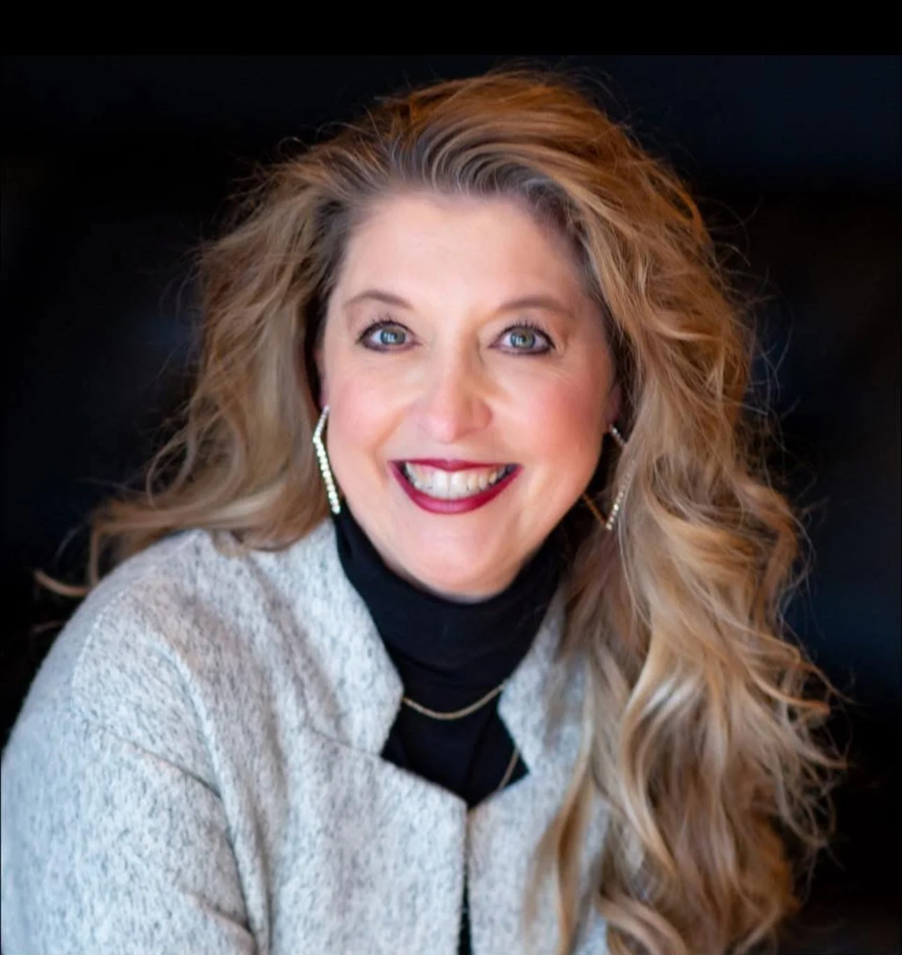 Community spotlight! ✨

Sammy Laney was just named KNWA's Remarkable Women Of The Year! And this year, she's a winner of one of our community encourager pillar awards, too!

Sam Laney is the heart behind Deb&rsquo;s Project. Her mission was born from