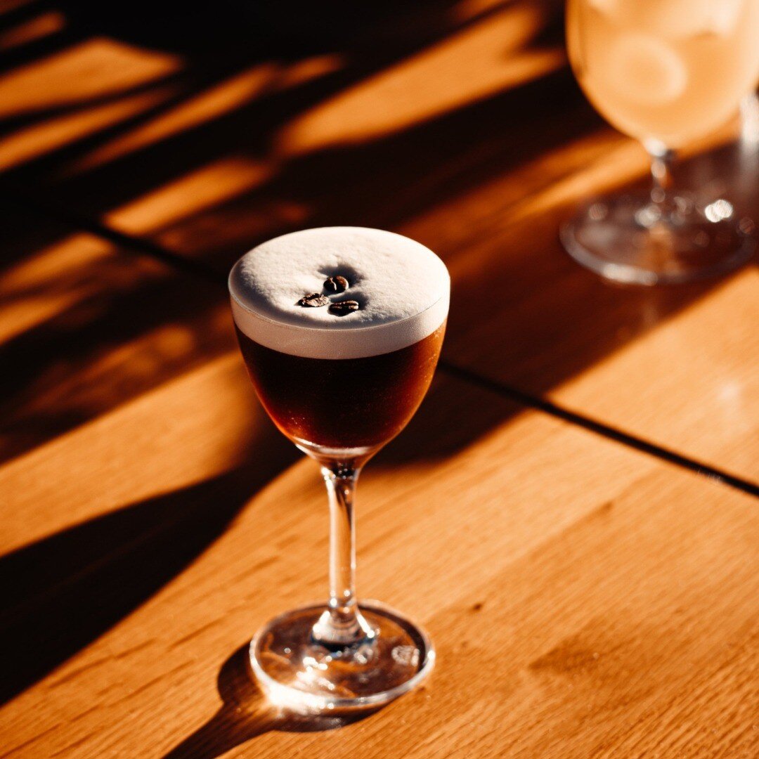 Is there really anything better than our Espresso cocktail? Made with vodka, coffee liquor, espresso and salted caramel, this party in a cup is sure to turn a bad day in to one amazing night. 
-
-
-
-
-
#cronullaitalian #sutherlandshire #sutherlandsh