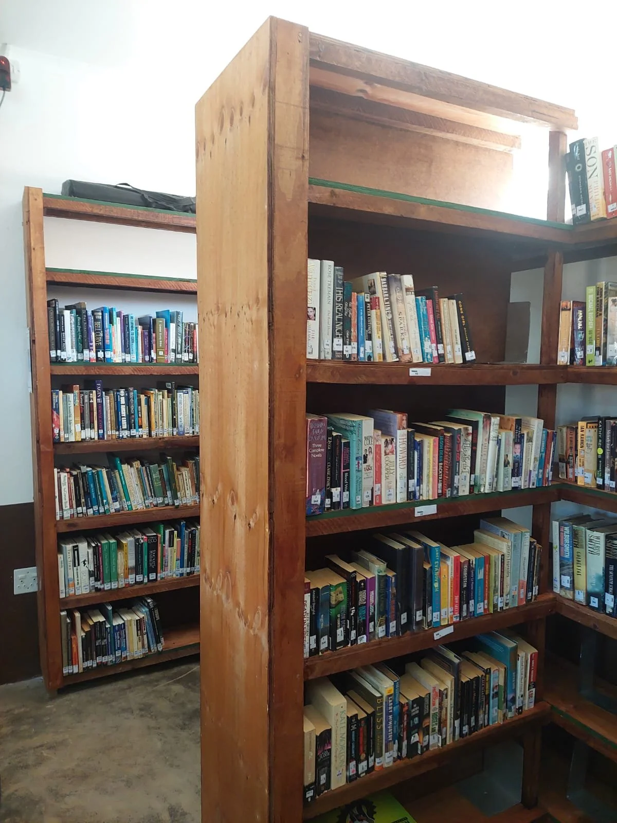 Mahamba Library_Photo 7.jpg