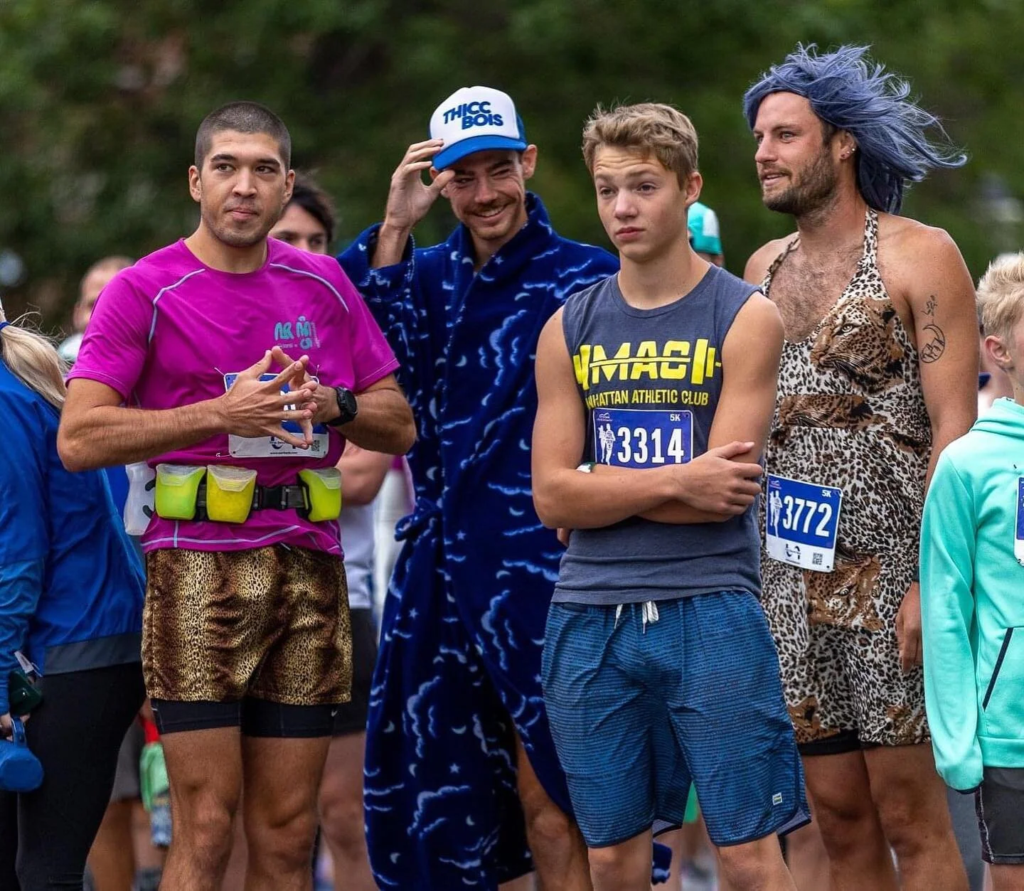 Gotta love some good finish line faces (and outfits) at yesterday&rsquo;s @thesweetpearun - congrats to @kat_runs_hills for winning the 10k!

📸 @hazel__cramer 

#bozemanrubclub