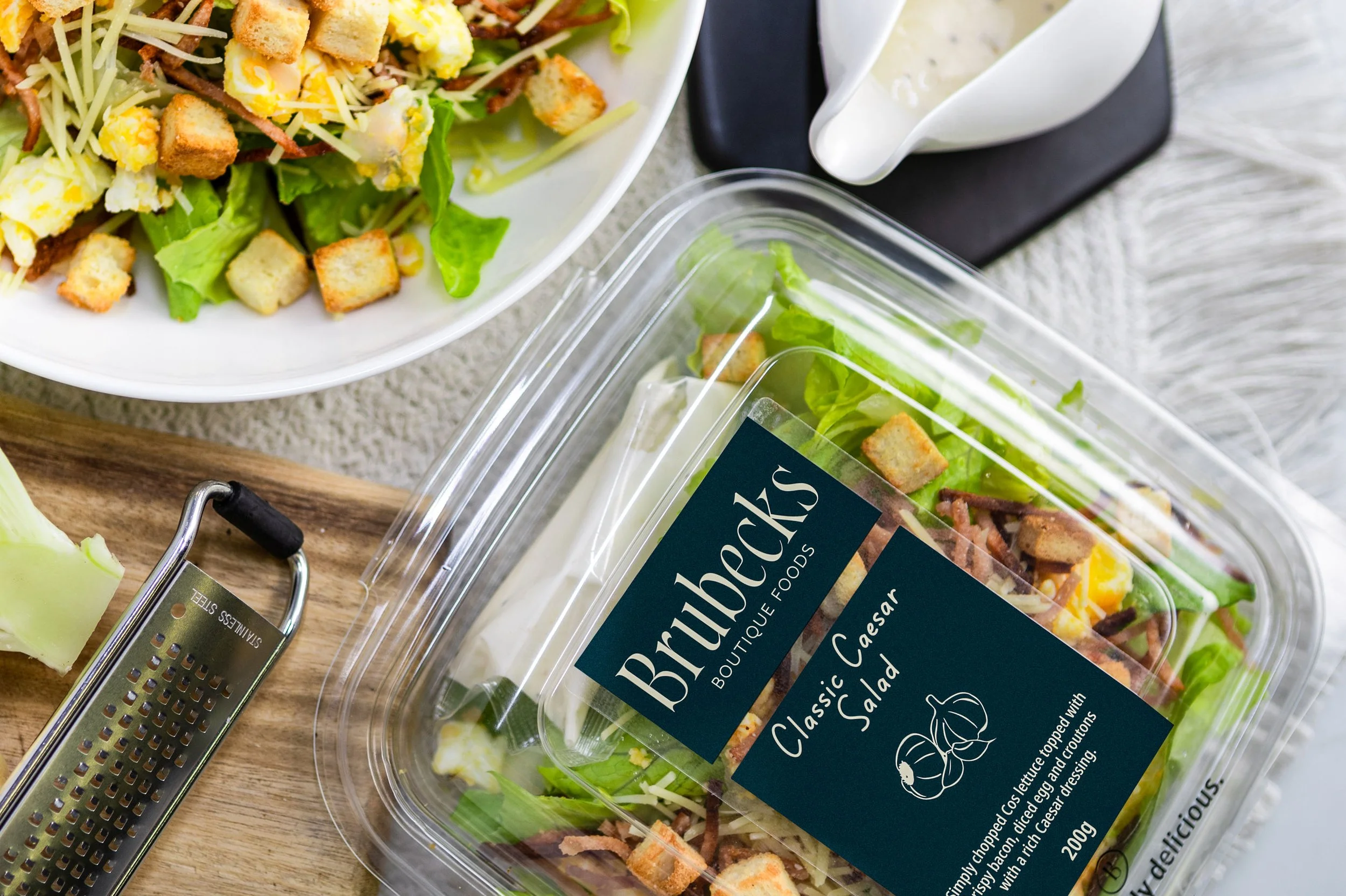 Chopped Cos lettuce topped with crispy bacon, diced egg and croutons with rich Caesar dressing.