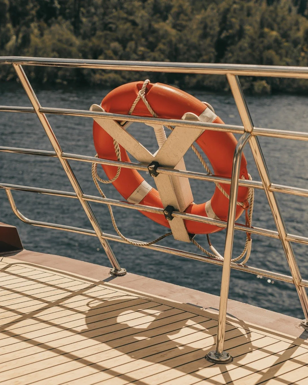 Make the most of your time aboard and take in the views from your choice of 4 outer deck areas

#worldheritagecruises #theredboat #strahan #strahantasmania #tasmania #westcoasttasmania #travel #cruise #gordonriver #gordonrivercruise