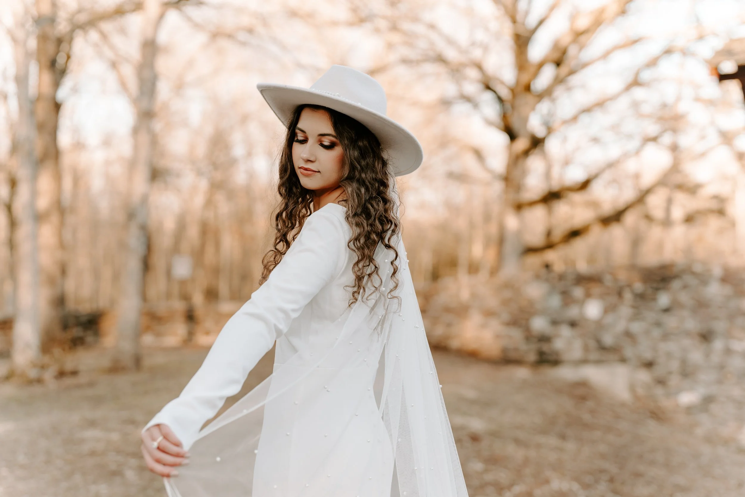 Avis Rubra Styled Shoot