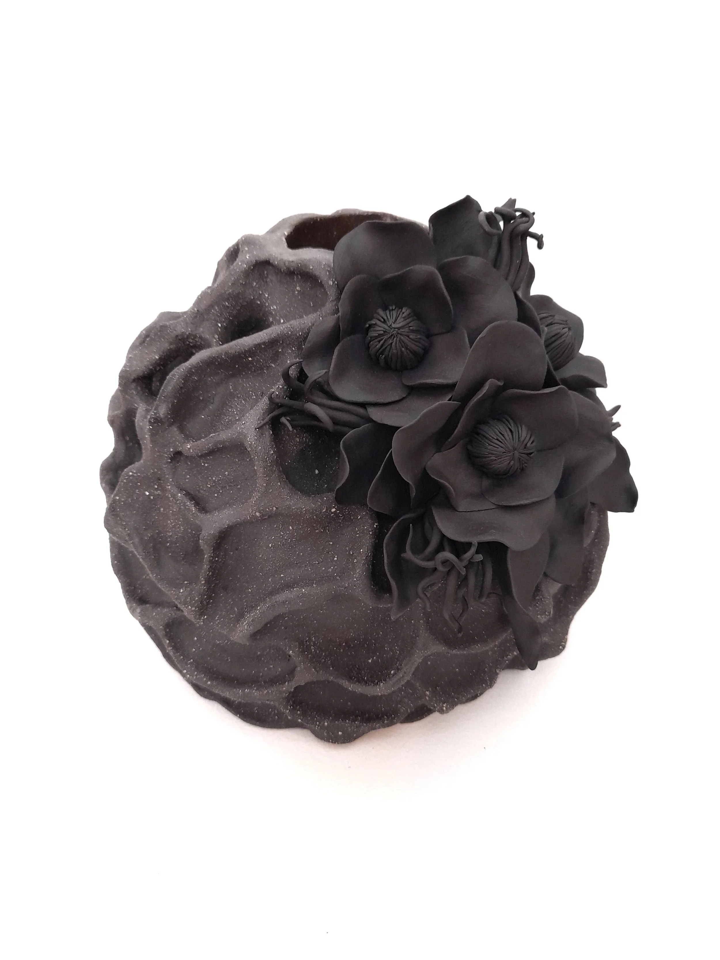 Lauren_Hotson_Ceramics_2024_Flora_in_the_Cradle_of_Stone_No.1_20x20x20__$850_6.jpg