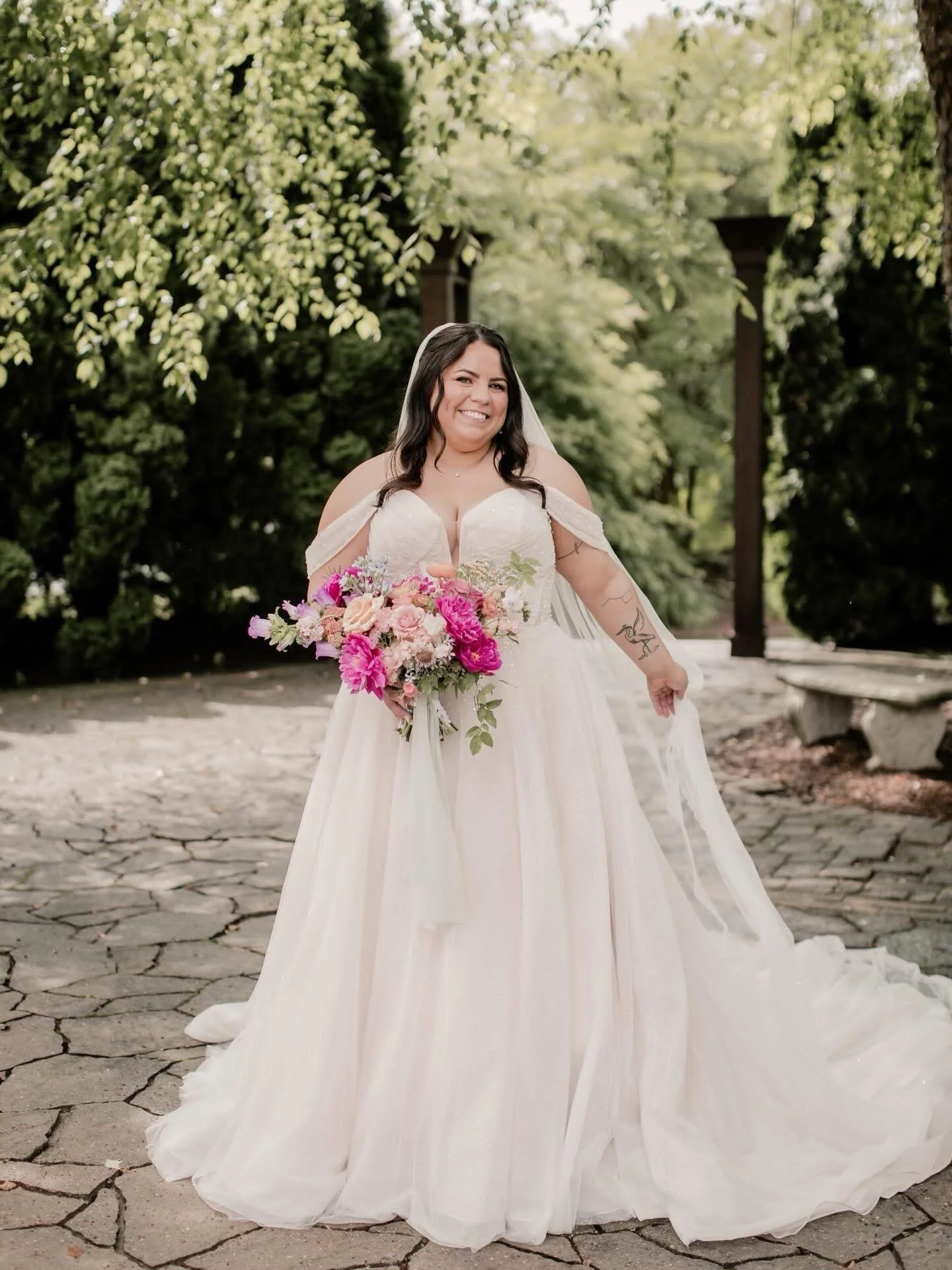 It&rsquo;s the outfit of the day, the #ootd the OOH TA DAH! It&rsquo;s giving beautiful bride, it&rsquo;s giving almost wifey, it&rsquo;s giving let&rsquo;s get married! Back it up, back it up peep the shoe, swipe it over, swipe it over peep the shoe