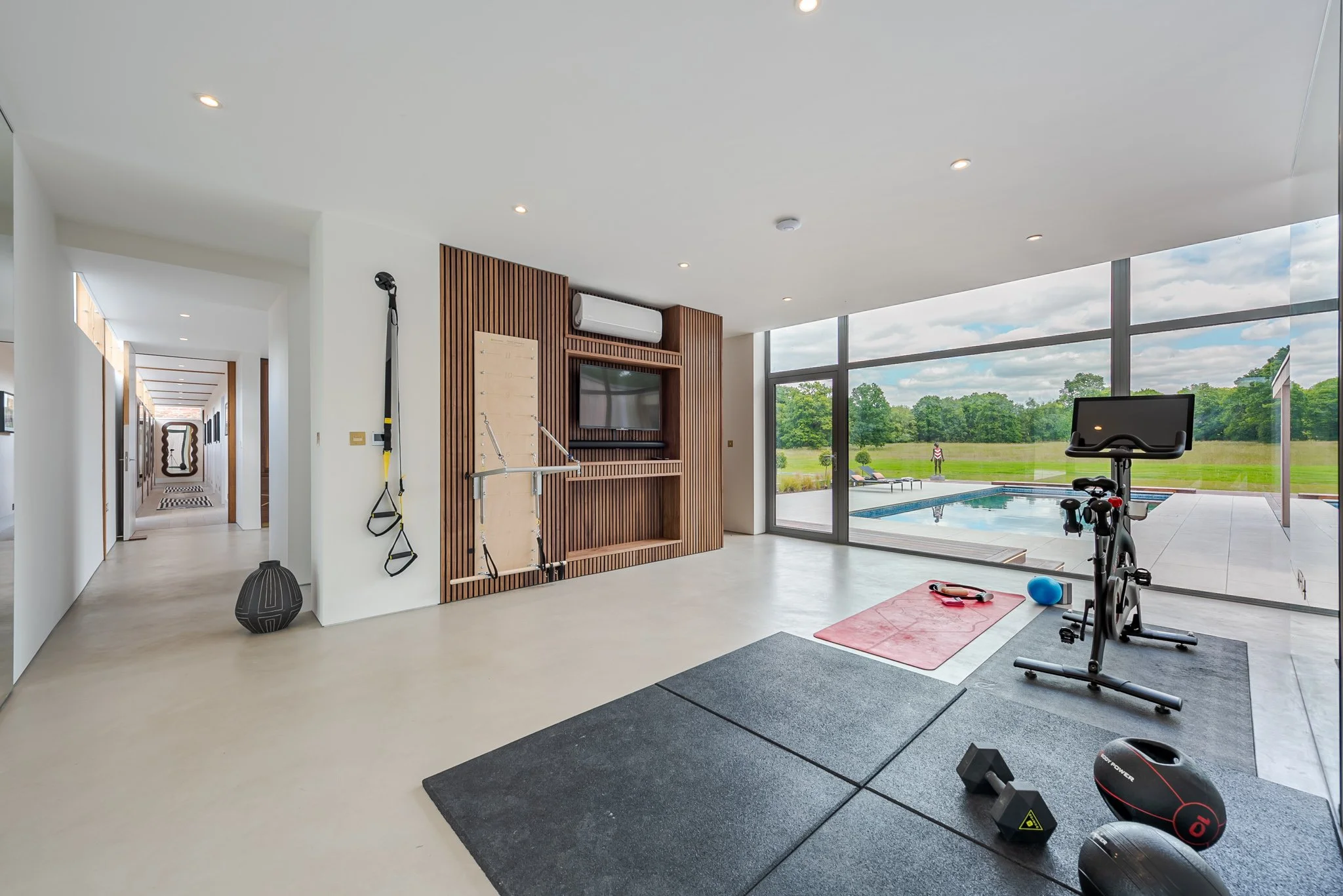 Lux Pool House new PH 2022-127.jpg