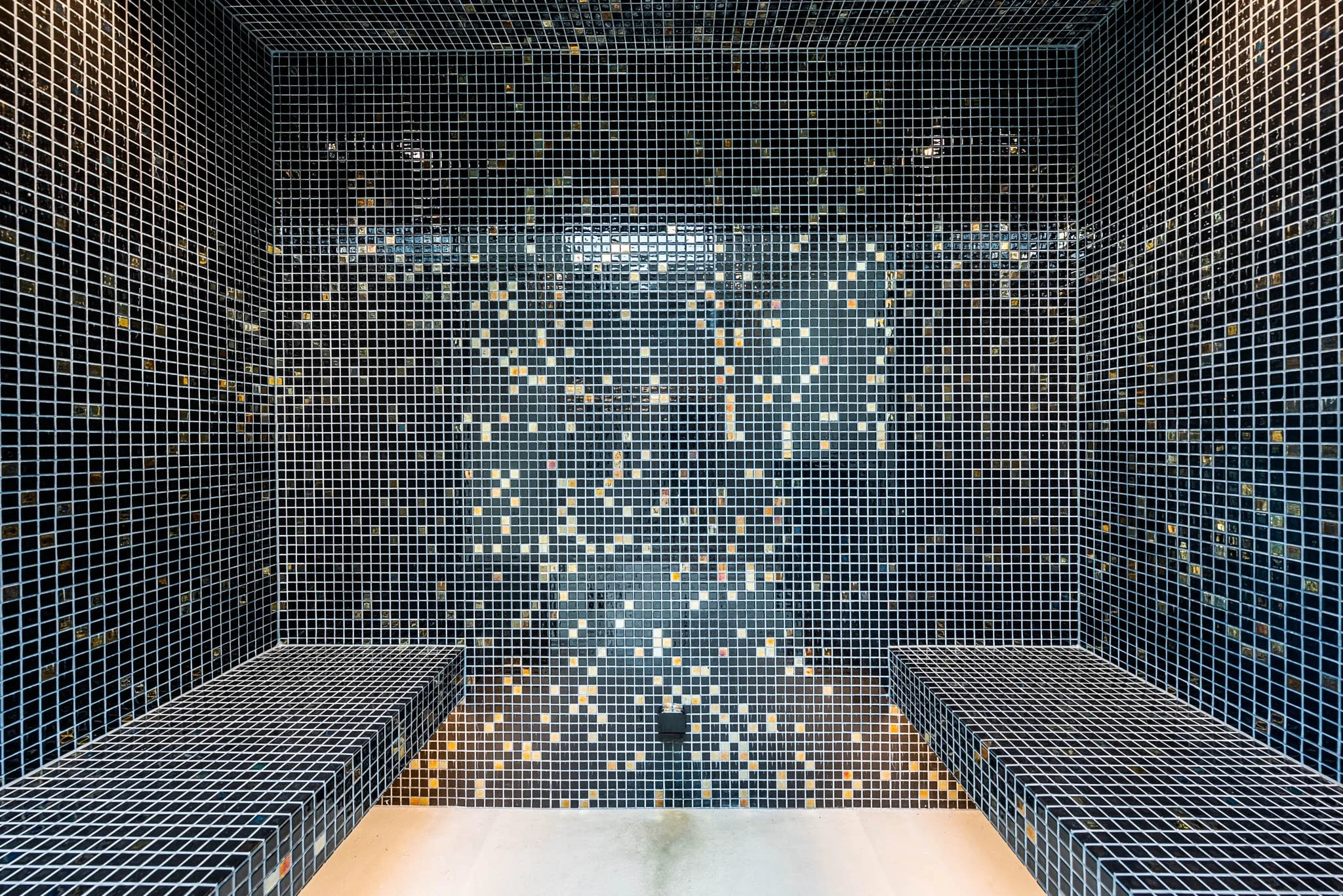 Location Creation: Bel Air: steam and shower2.jpg