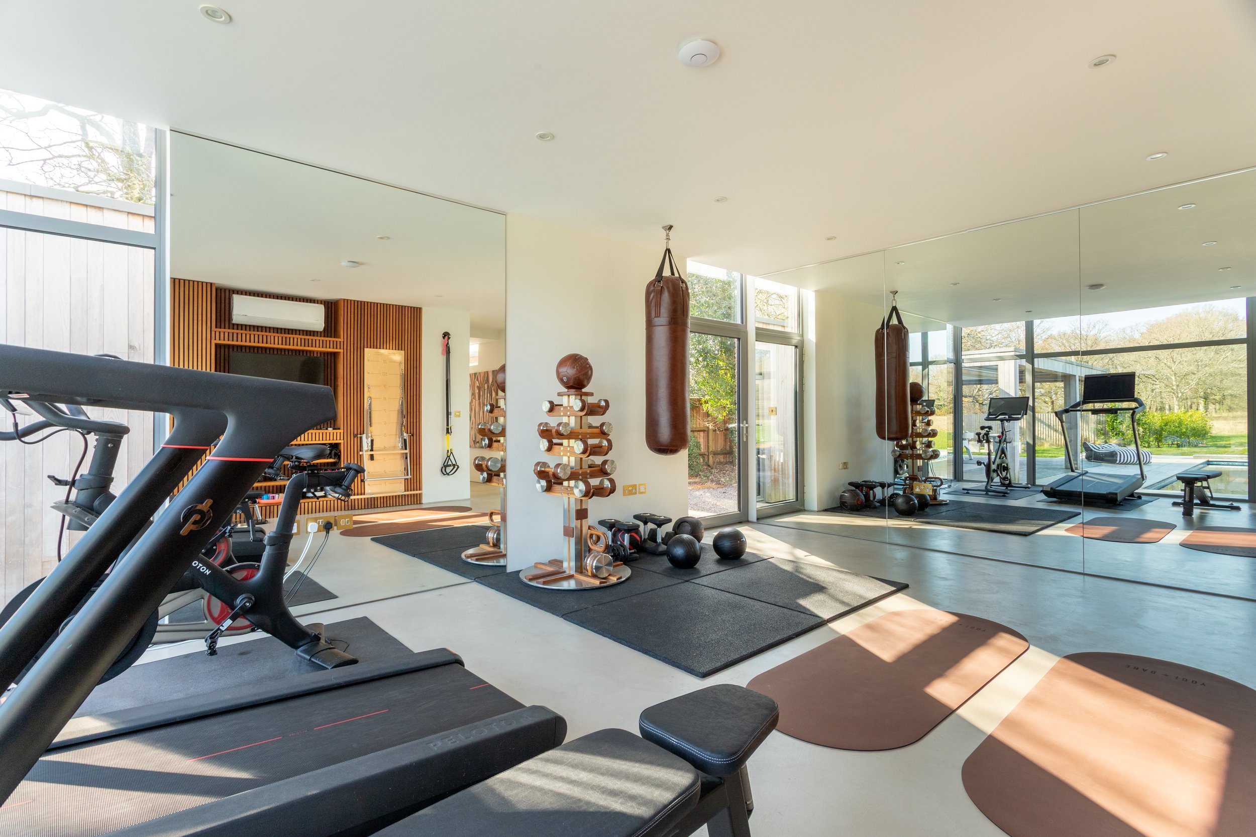 Location Creation:Bel Air:gym2.jpg