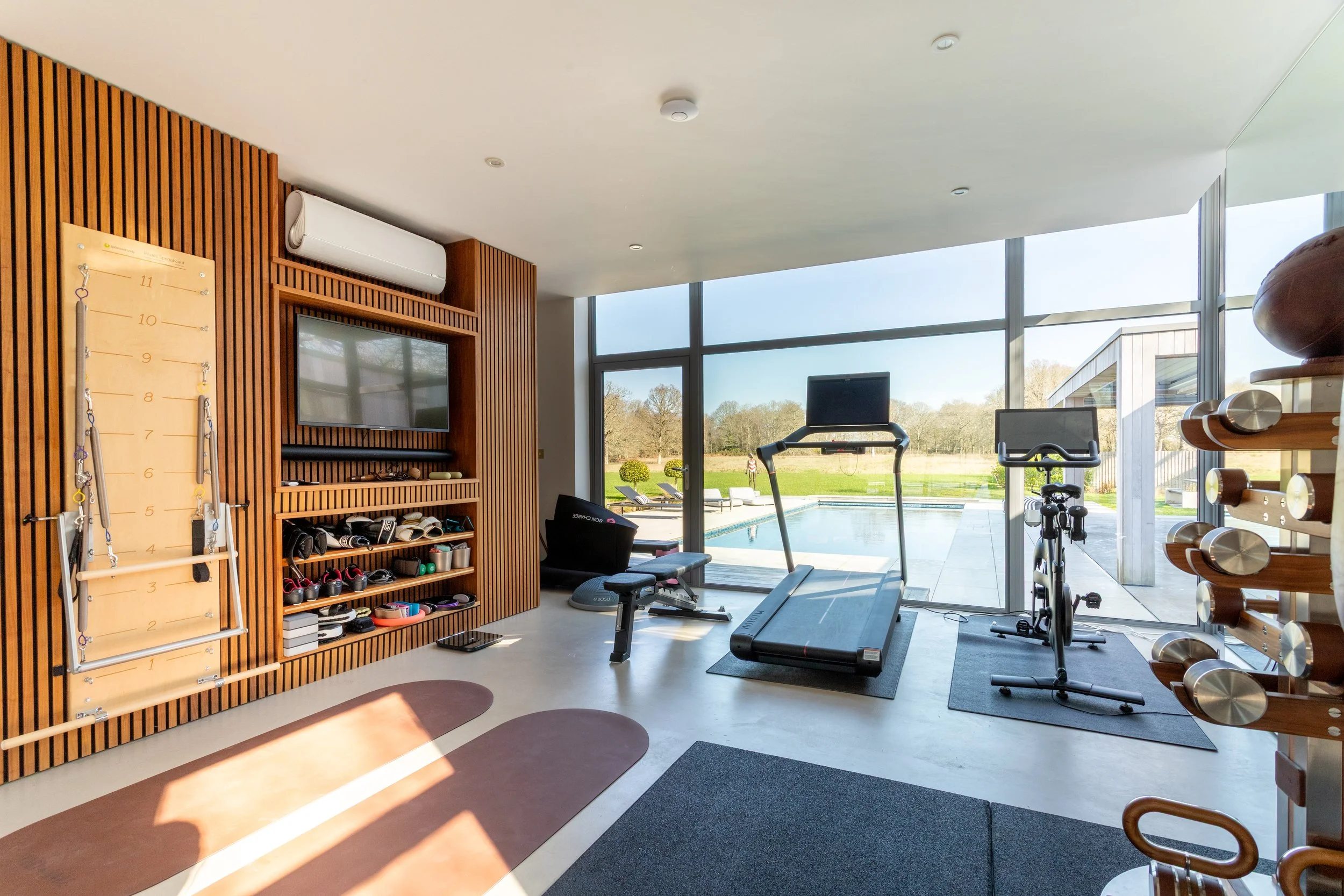 Location Creation:Bel Air:gym.jpg