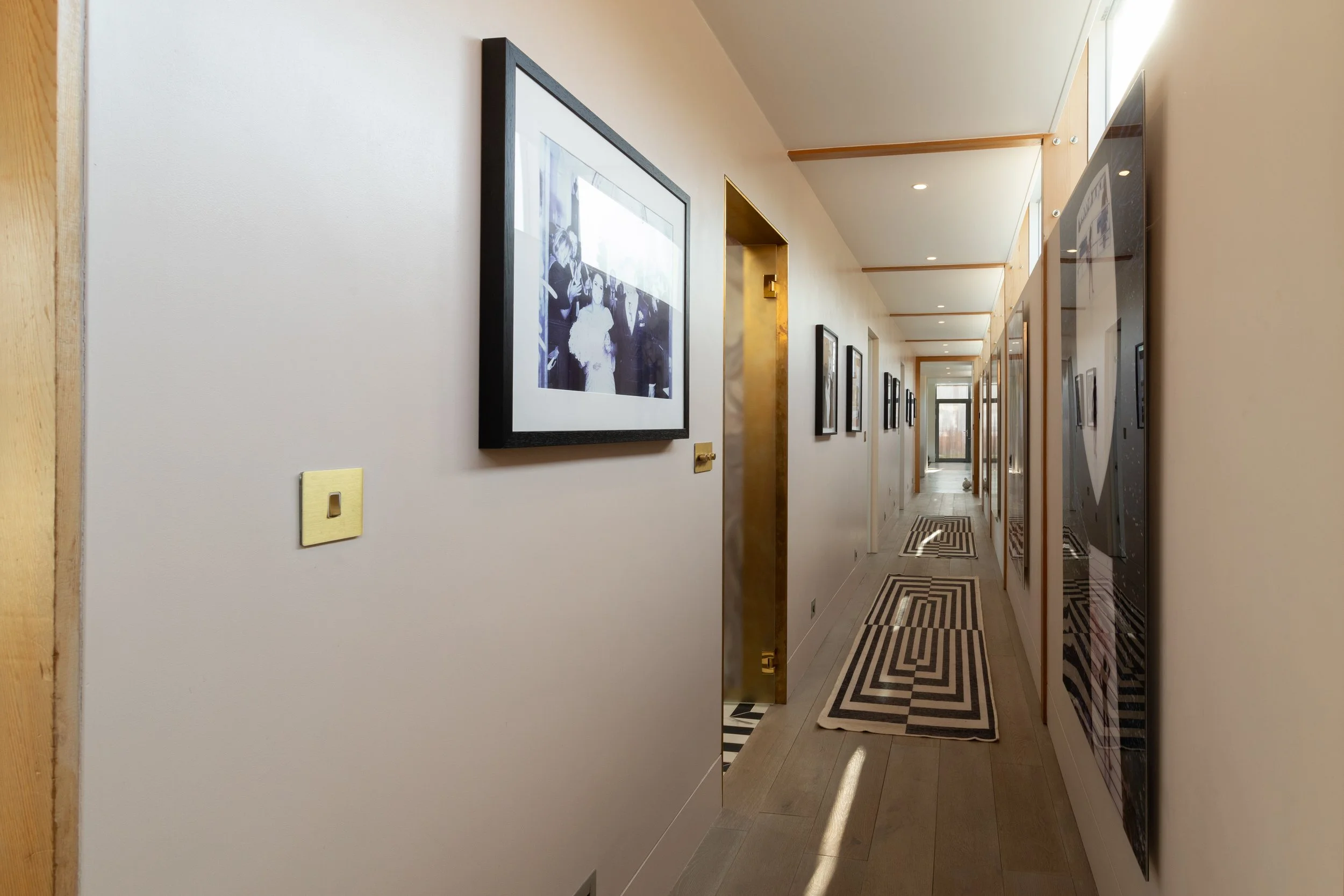 Location Creation:Bel Air:hallway1.jpg