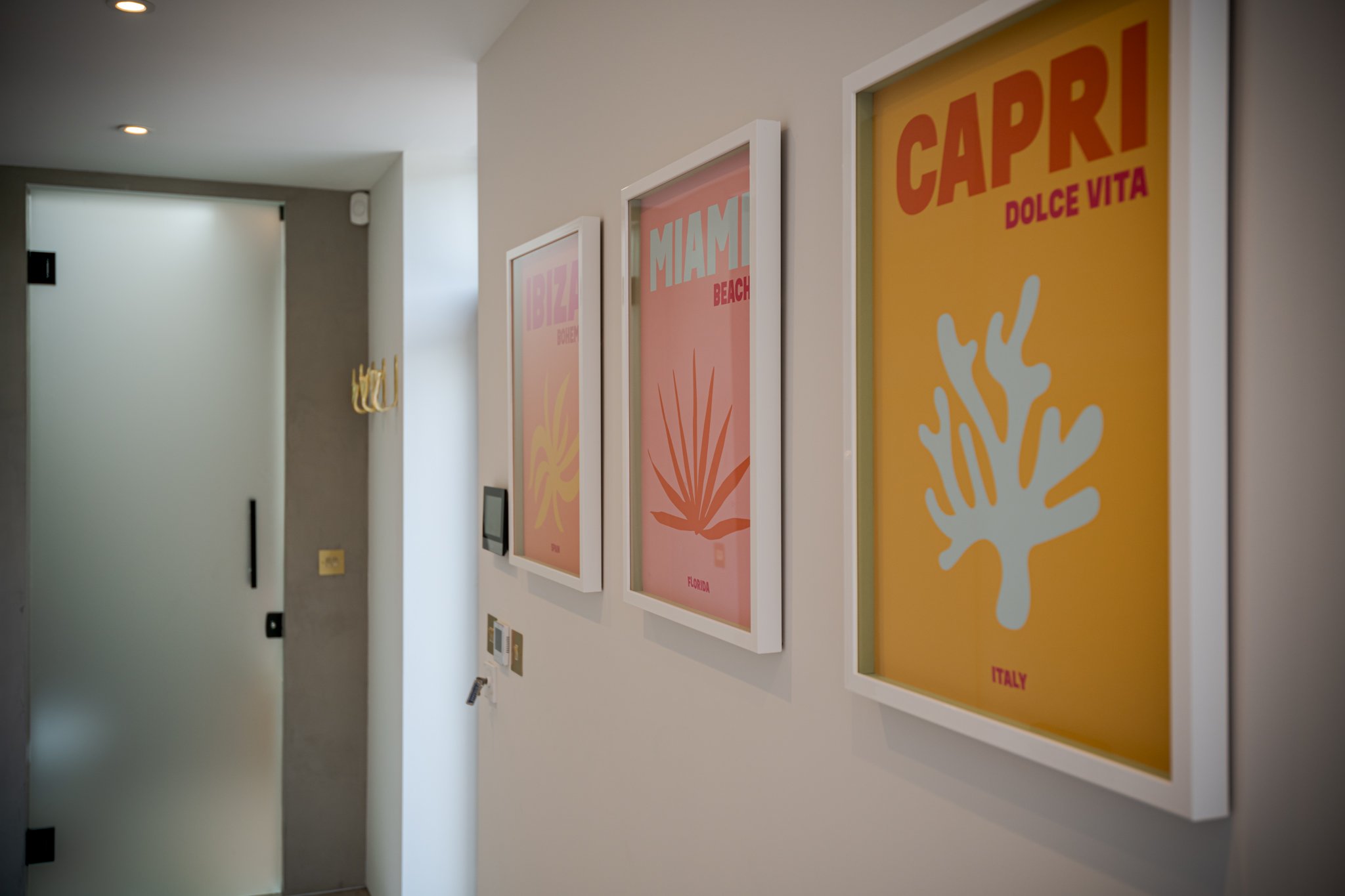 Location Creation:Bel Air:hallway3.jpg