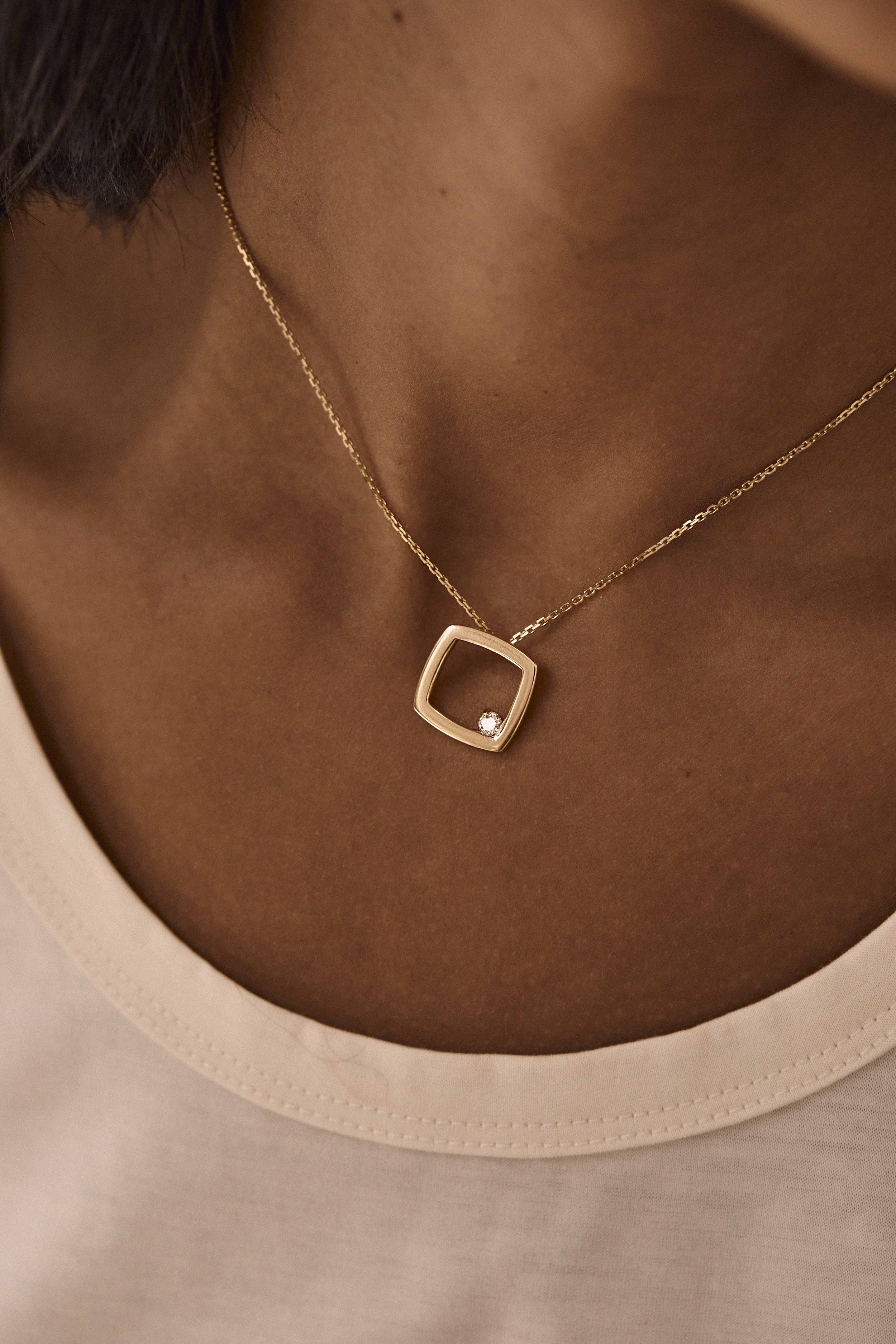 20211208_RAULTJEWELLERY_NECKLACES_0780_webready.jpg