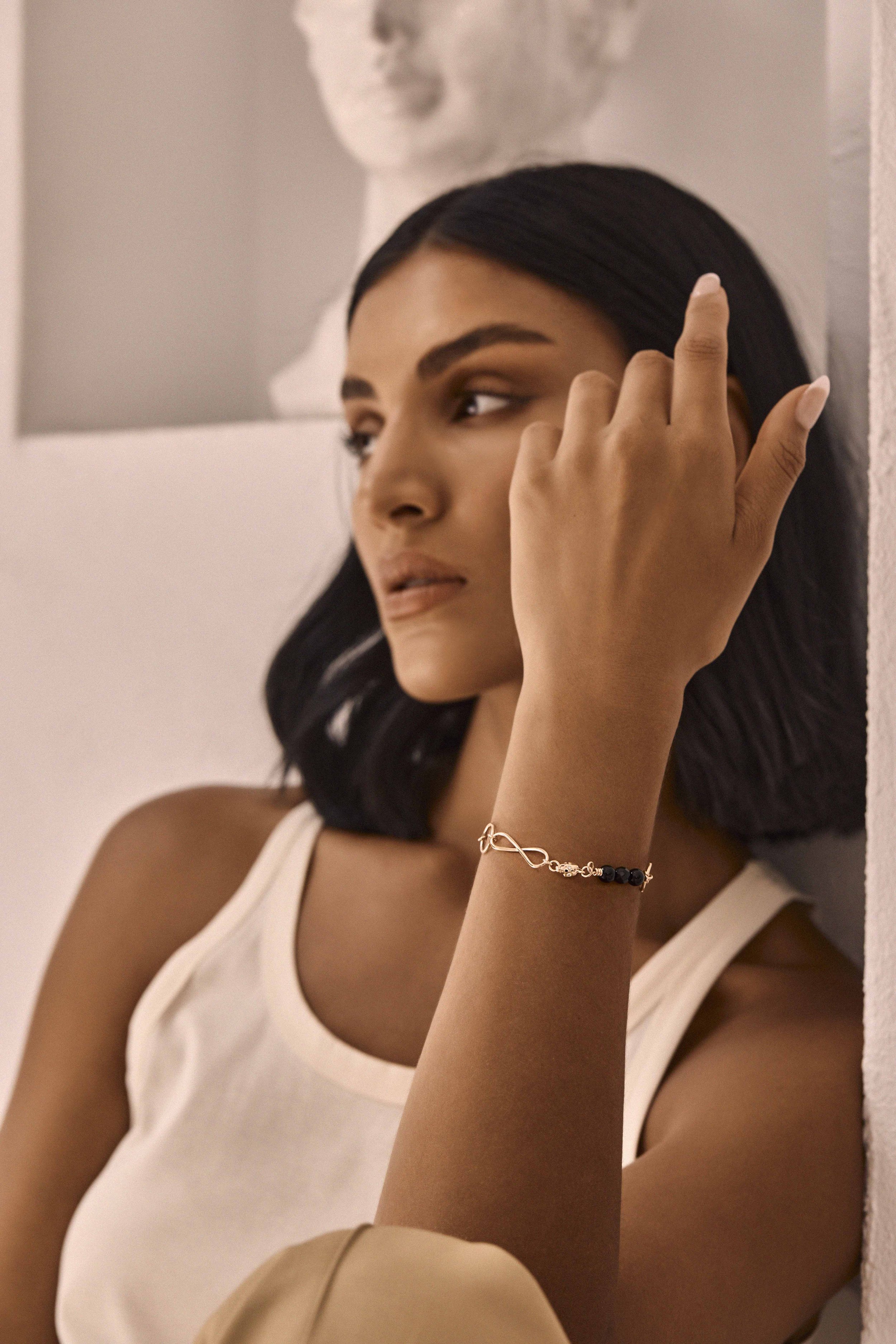 20211208_RAULTJEWELLERY_CUFF_1499_webready.jpg