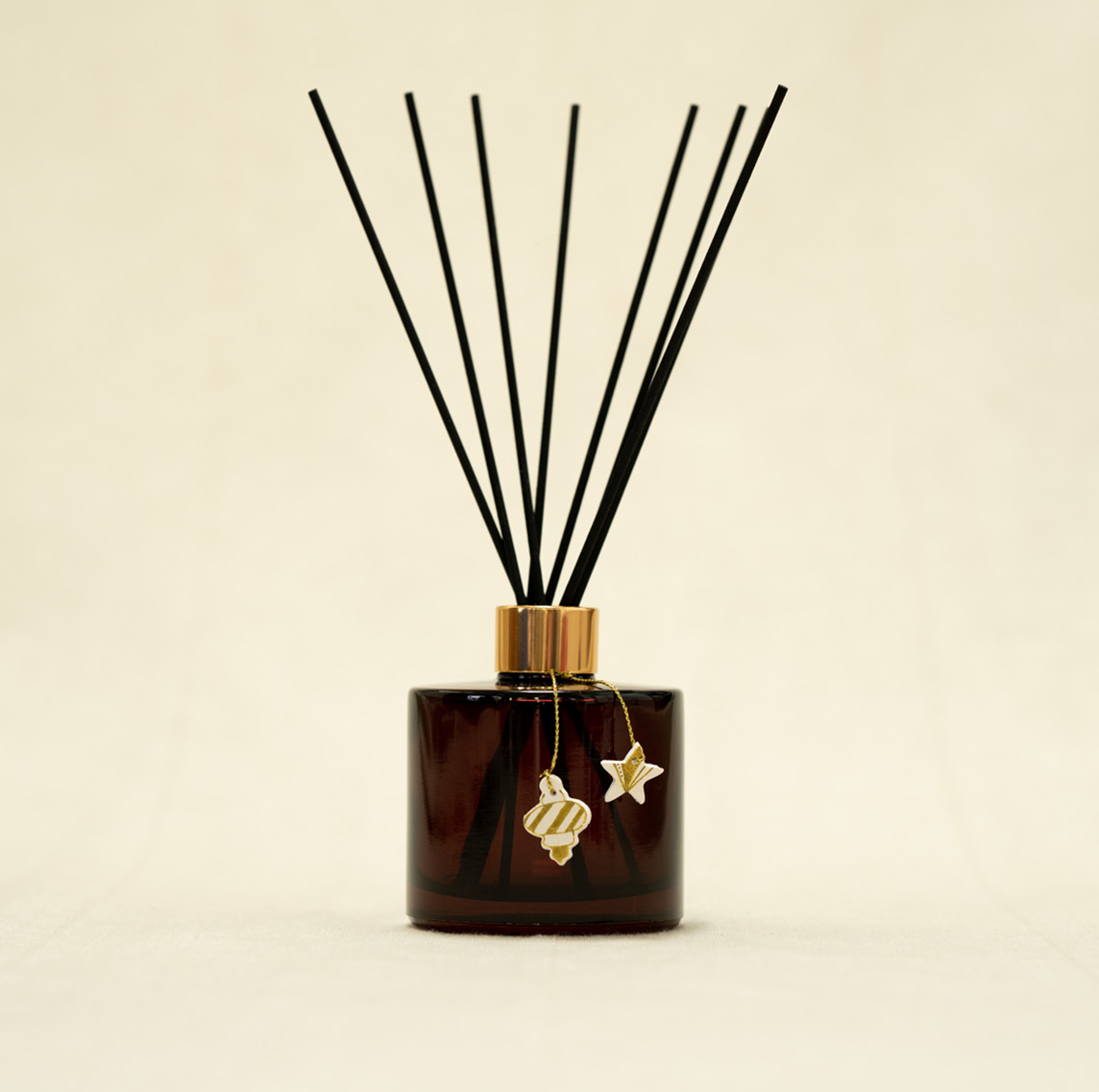 Australian Made Reed Diffuser with Hand Crafted Polymer Clay Detail Christmas Fragrance