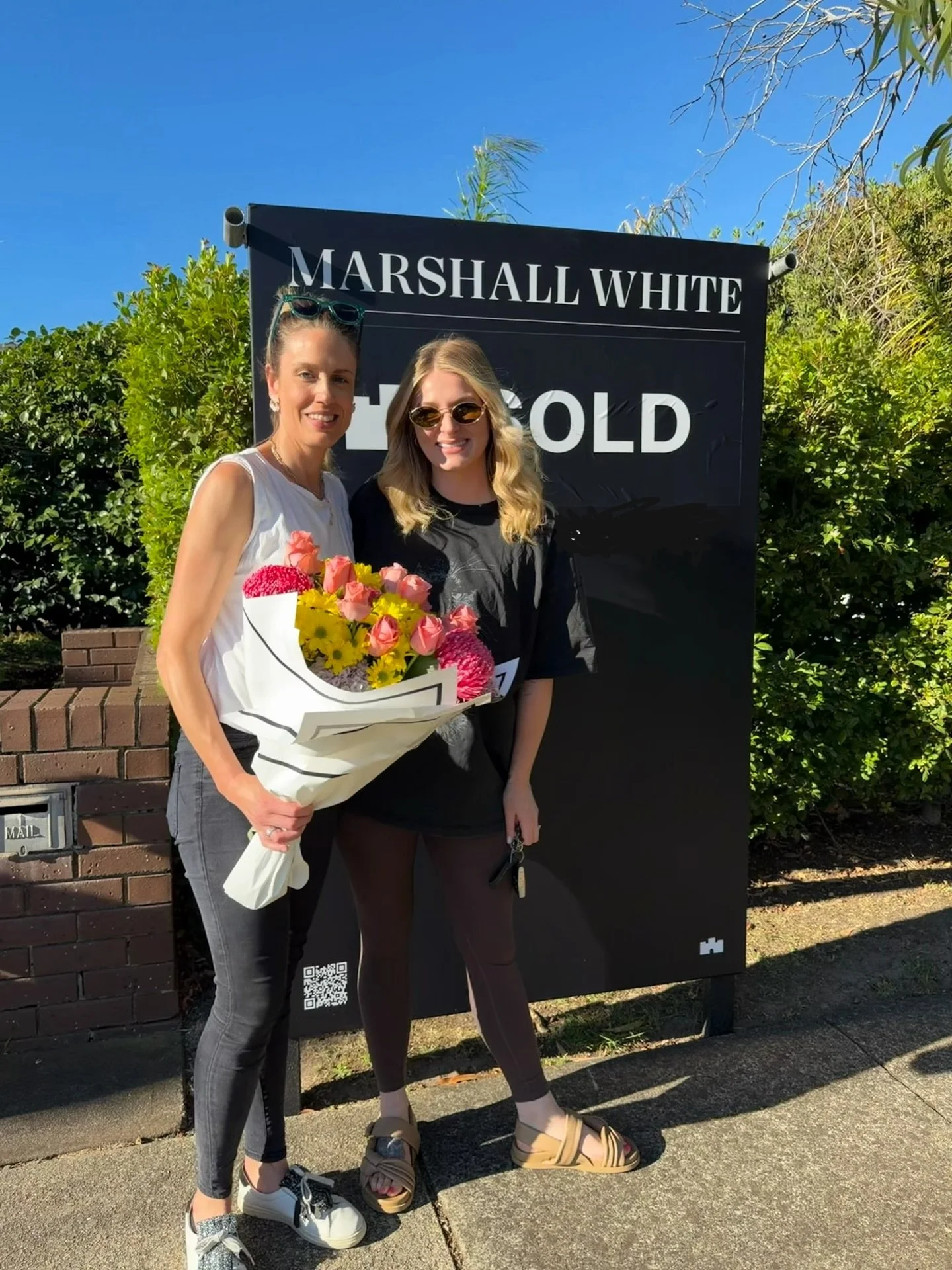 Feels like the perfect post for International Women&rsquo;s Day 🤍

A strong, resilient single mum who worked so hard to achieve something huge - buying a beautiful home for her family.

Moments like this remind me why I love what I do.
So proud of y