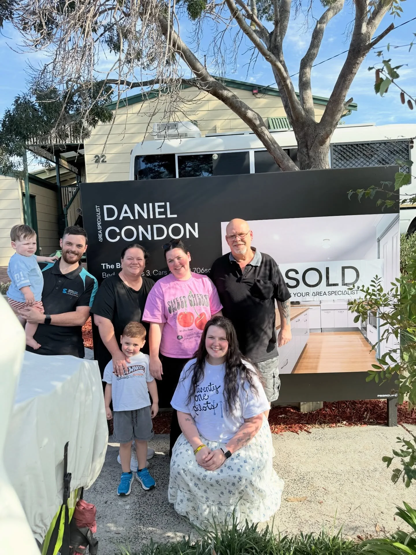 Congratulations to this beautiful family on your new purchase ❤️🫶

So glad I was able to help you through this journey &amp; make it all happen for you. 

When one broker says it&rsquo;s not possible - another says it absolutely is and gets it done 
