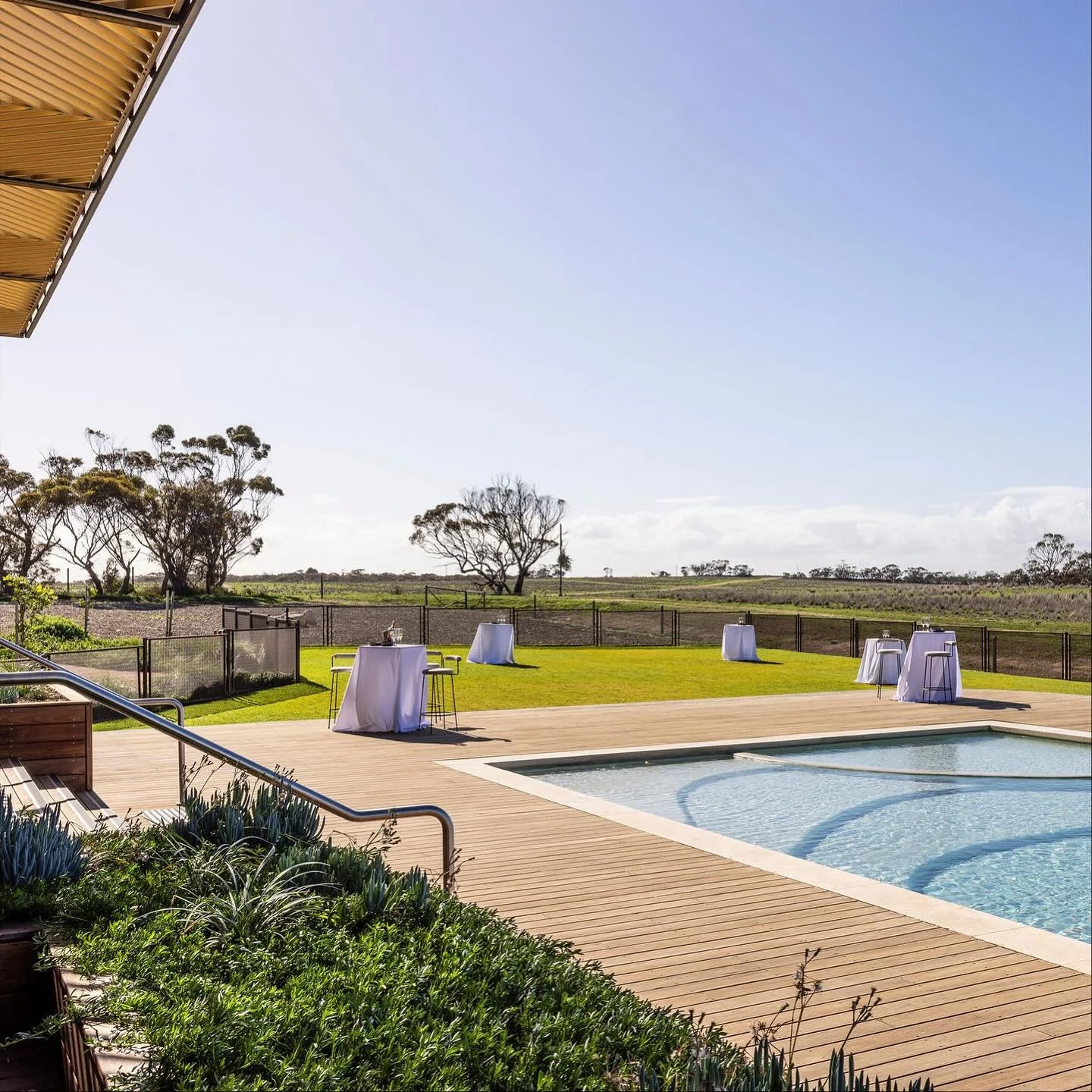 @monartosafariresort 🦒🦓