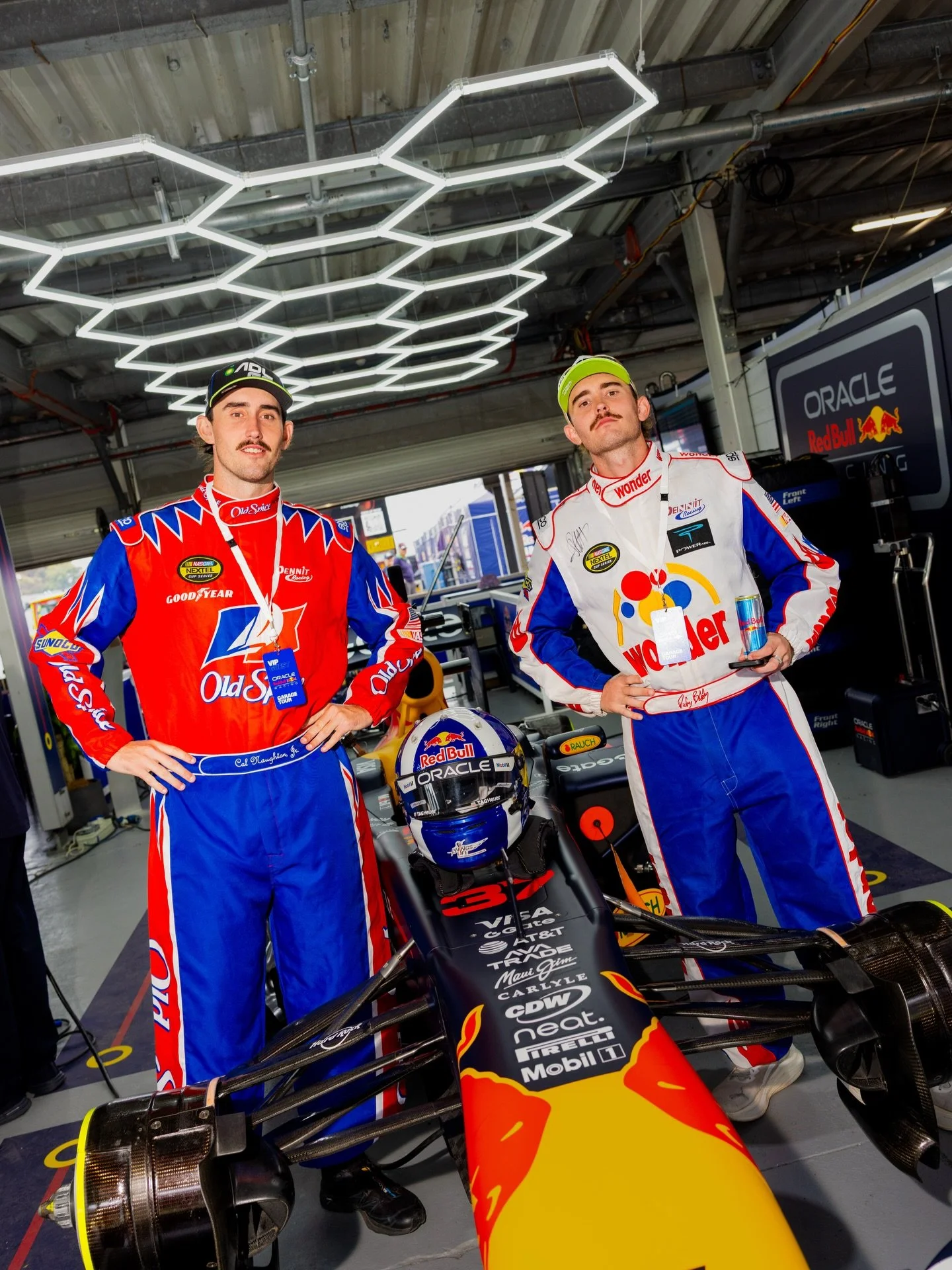 In the garage with @thosecarterboys &amp; @redbullau