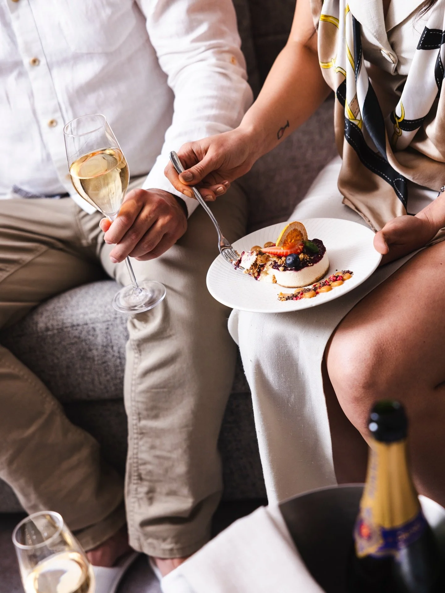 Some days the brief is champagne and chocolate 🥂@adelaidemarriott