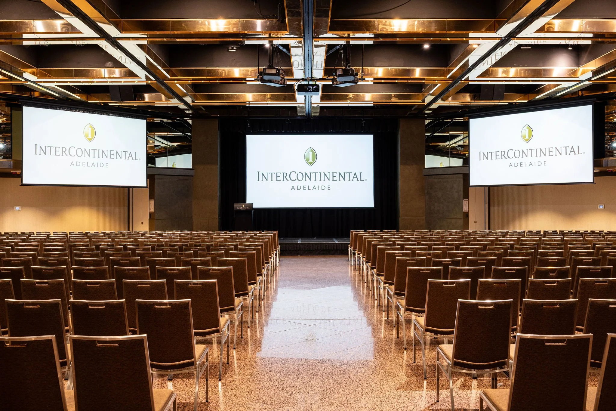FrankieTheCreative-AdelaidePhotographer-ICA-Fri13March-0563.jpg