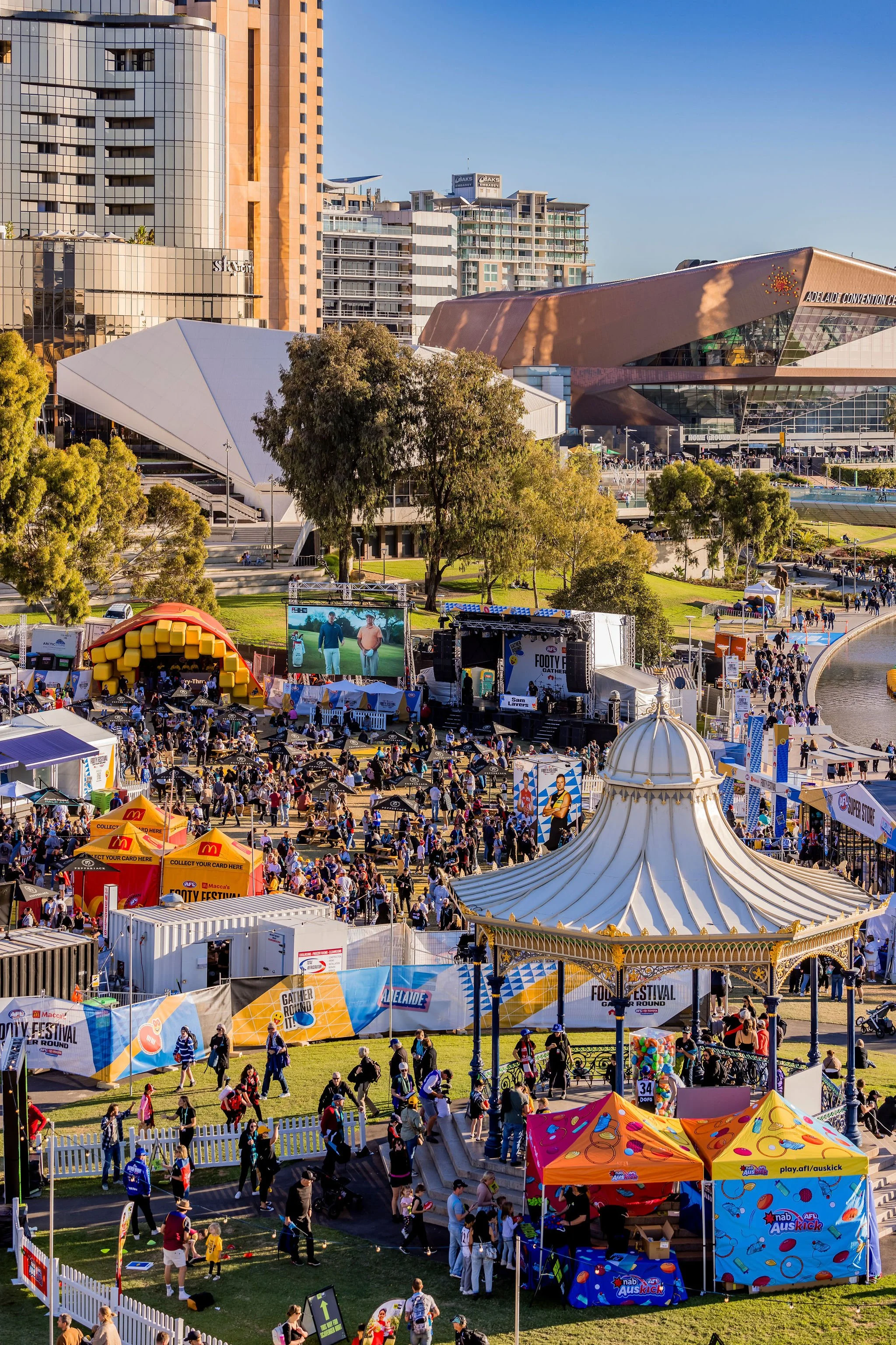 FrankieTheCreative-AdelaidePhotographer-GatherRound2024-SeekerAgency-FRIDAY5APR-8148.jpg