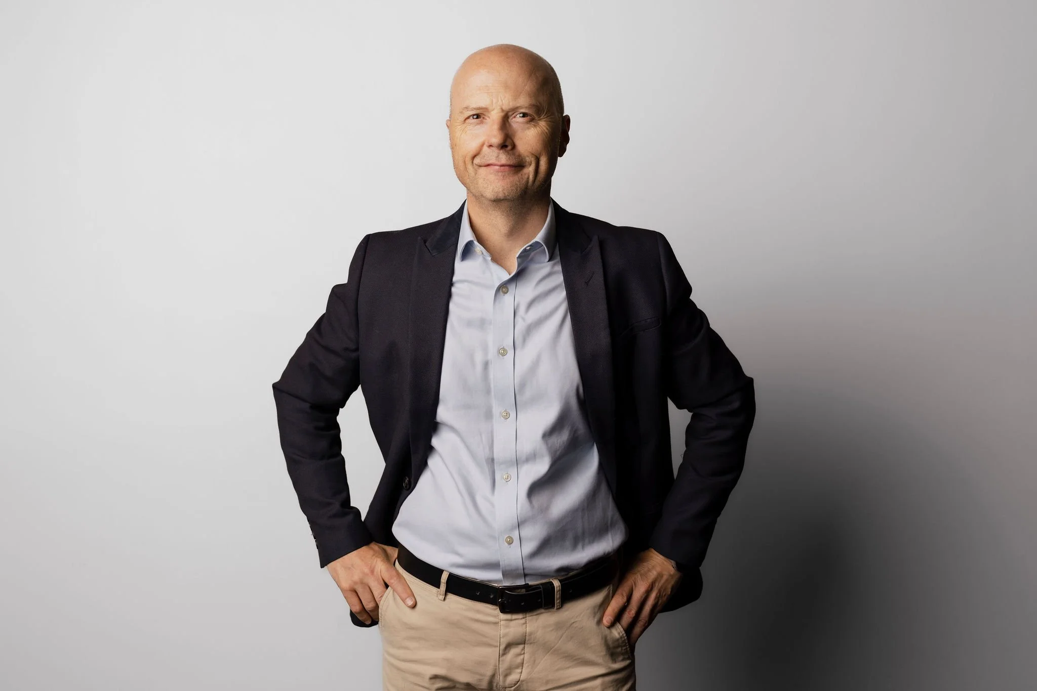 FrankieTheCreative-AdelaideHeadshotPhotographer-ForestGrove-35.jpg