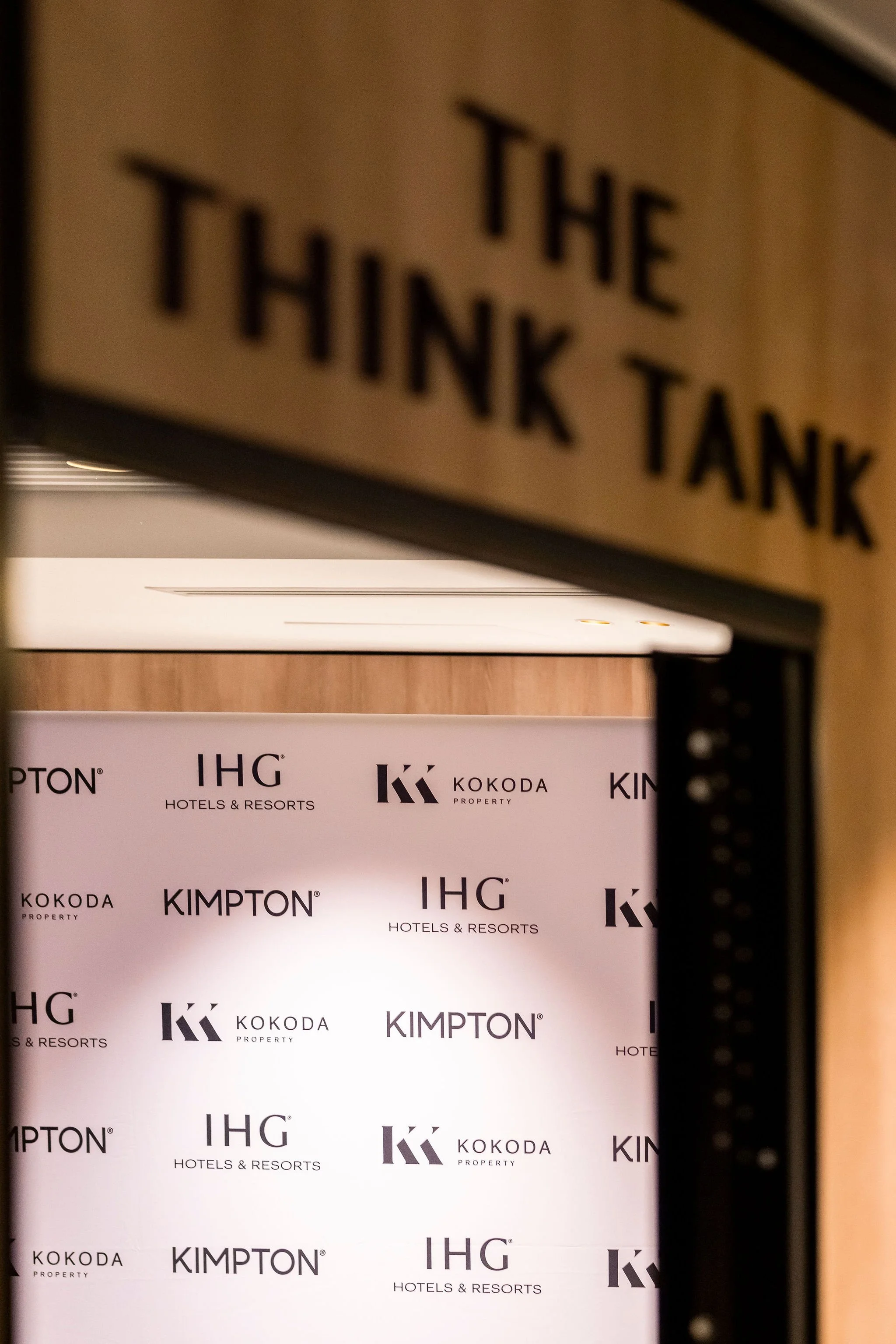 FrankieTheCreative-AdelaidePhotographer-IHGKimptonKokodaSigningCeremony-0201.jpg