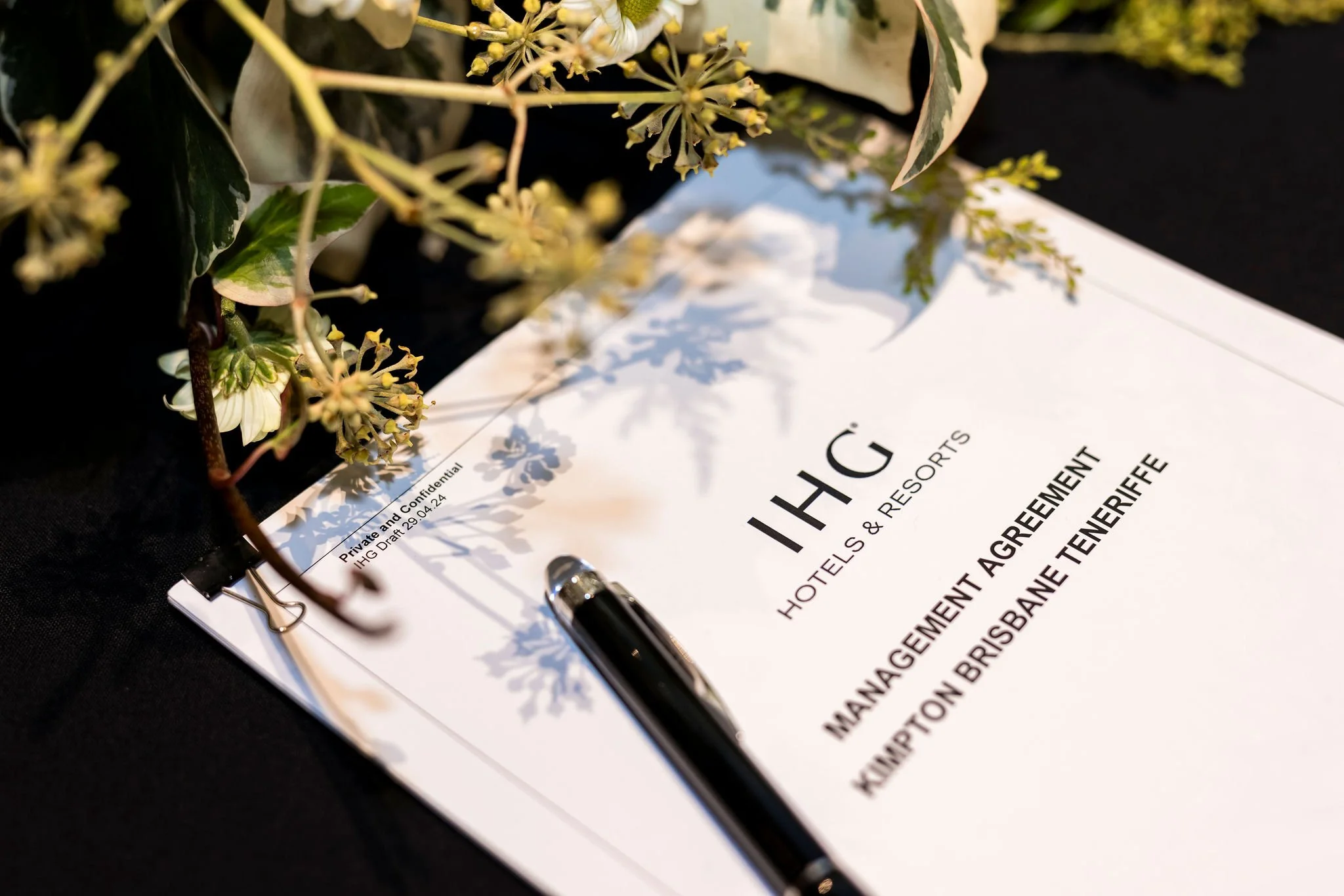 FrankieTheCreative-AdelaidePhotographer-IHGKimptonKokodaSigningCeremony-0136.jpg