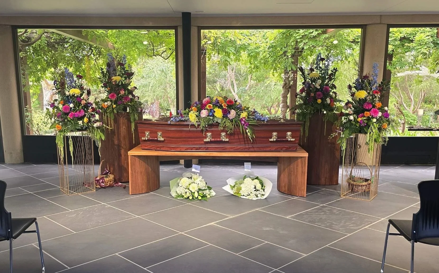 colourful-floral-tribute-indoor-outdoor-chapel-adelaide.jpg