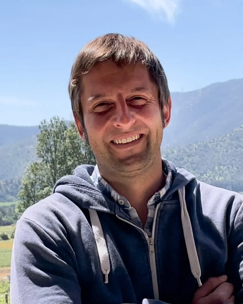 GABRIEL+MUSTAKIS%2C+CHIEF+WINEMAKER+VIN%CC%83A+ALTAIR+%28VIN%CC%83A+SAN+PEDRO%29-2.jpg